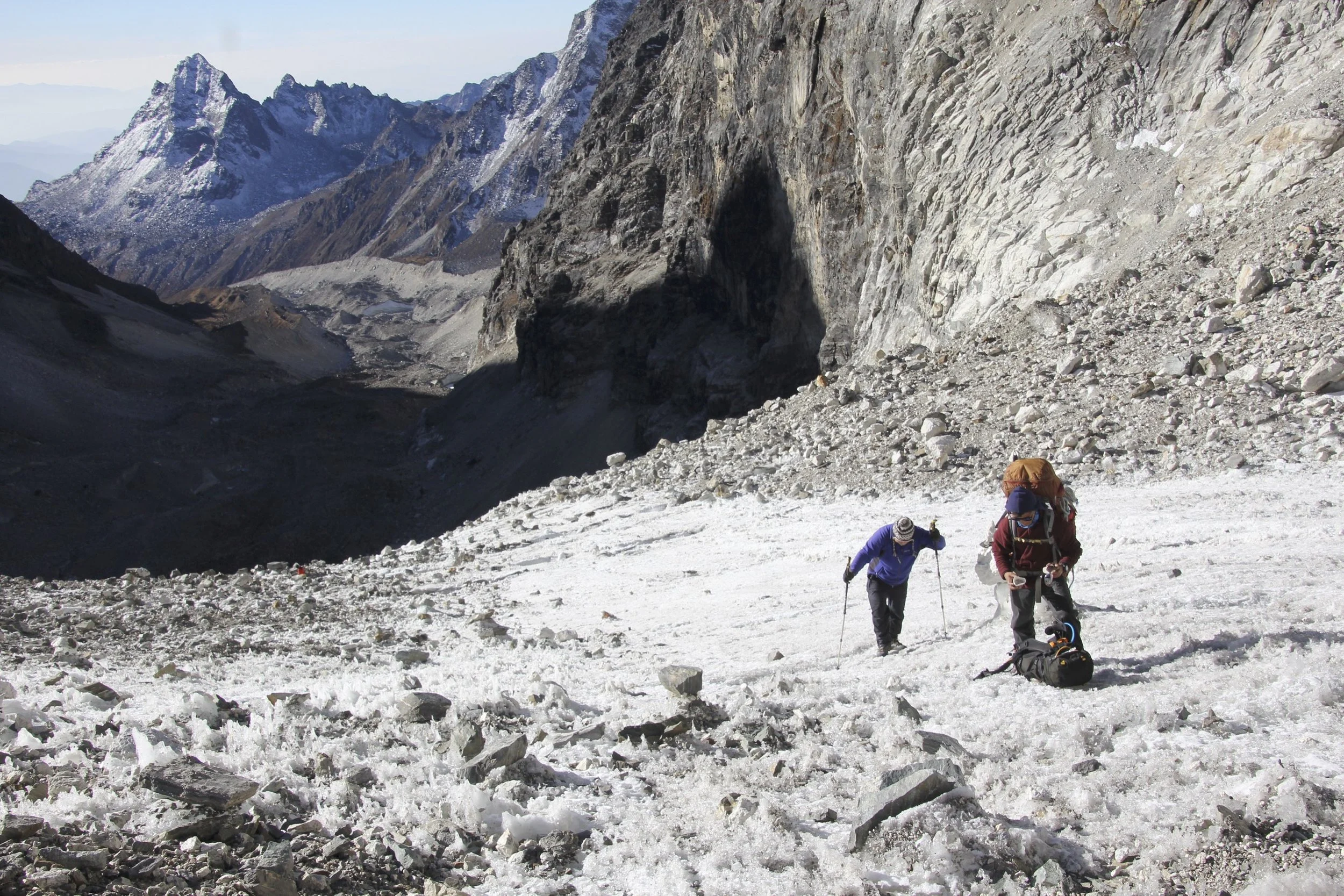 Almost there, reaching the crest of the Tillman Pass. The glacier we came from is visible below.
