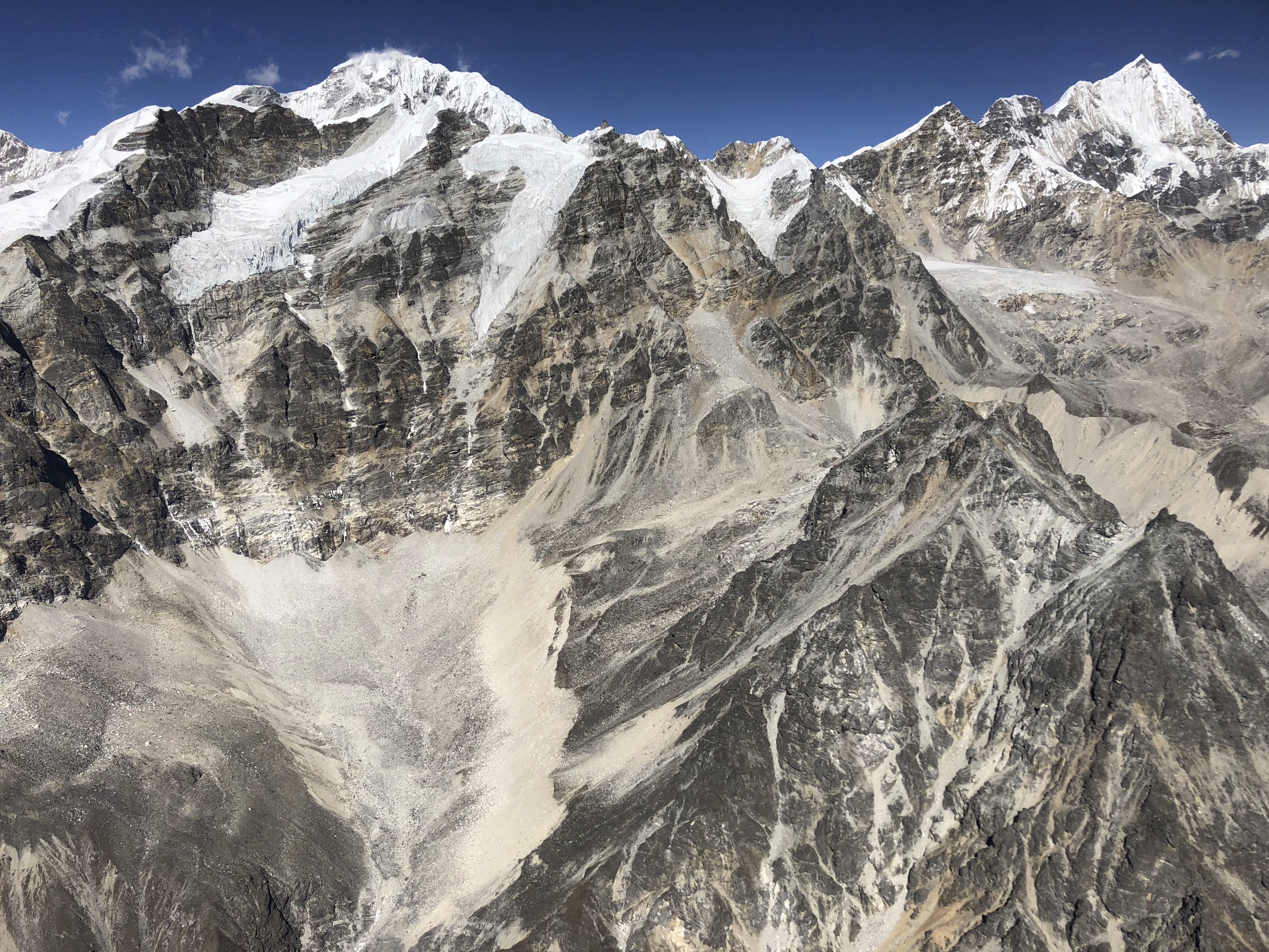 The Langtang Himal from the helicopter. The high mountain on the left/centre is Shalbachum 6,707m and the pointy peak on the right is Kyunggari 6,599m.