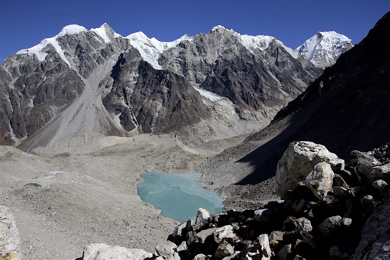 The high camp was by the frozen lake. Mount Langshisa Ri and Langshisa Glacier are behind the lake.