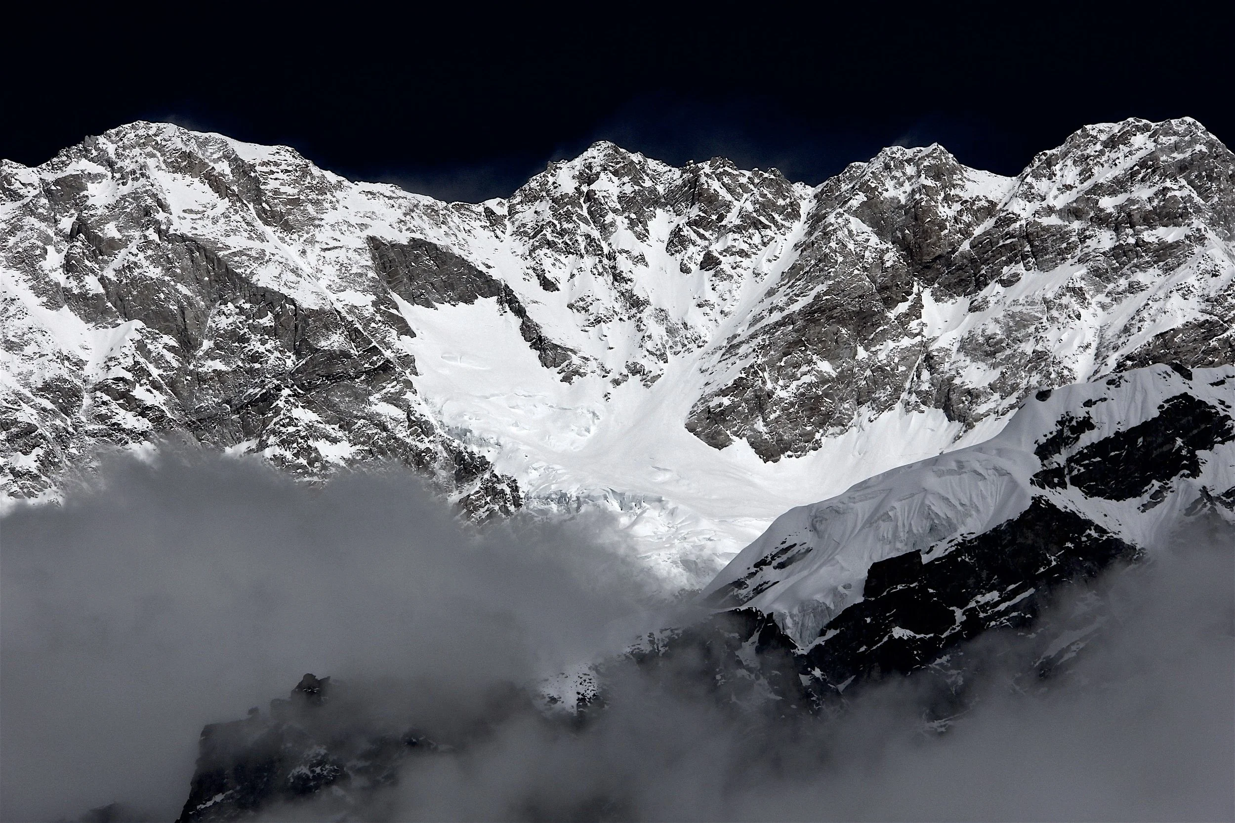 Kangchenjunga Main 8,586m, Central 8,482m and South 8,476m