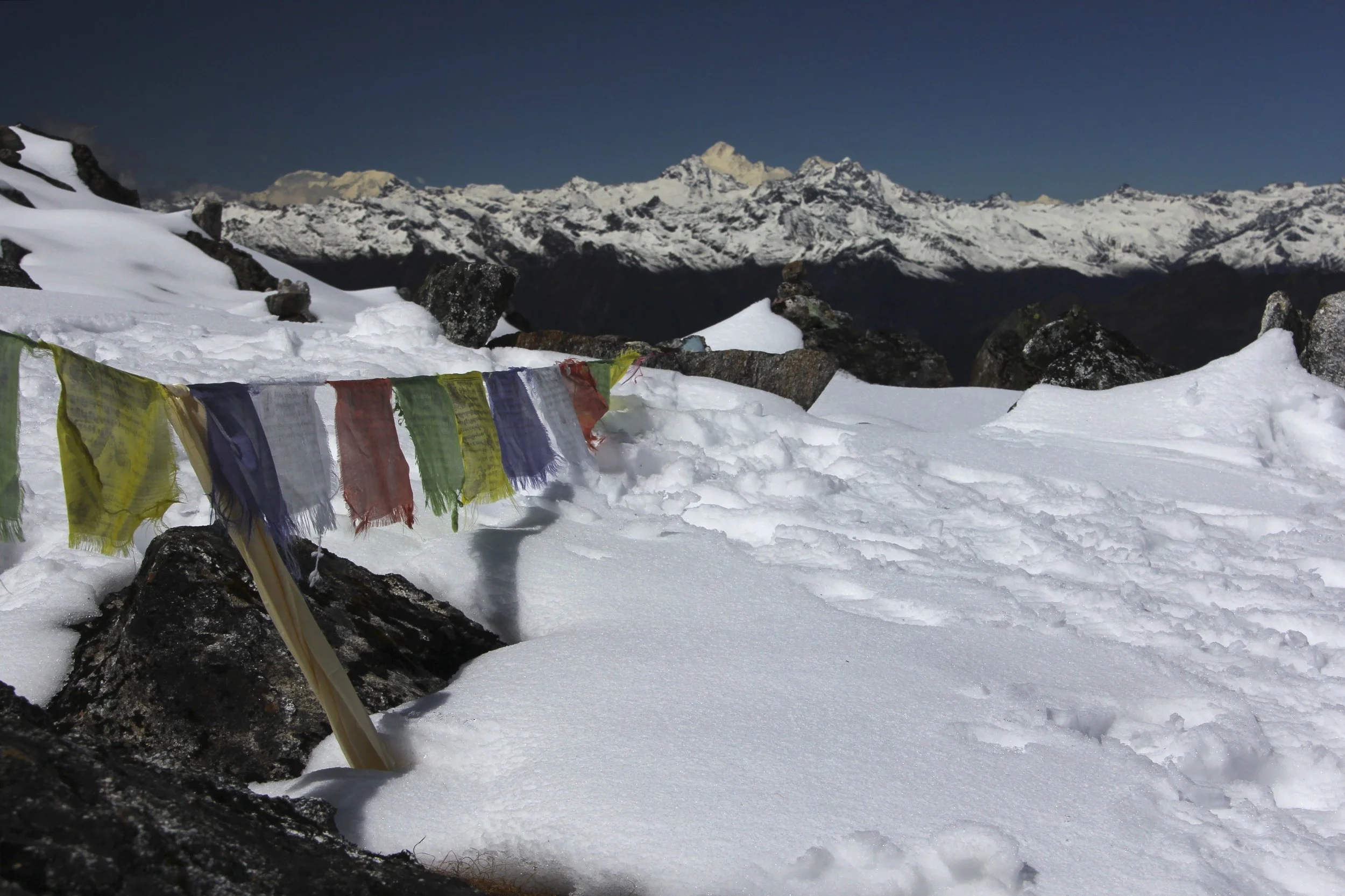 The view from Selele La Pass 4,480m to Everest, Makalu and Chamlang almost 100km away!