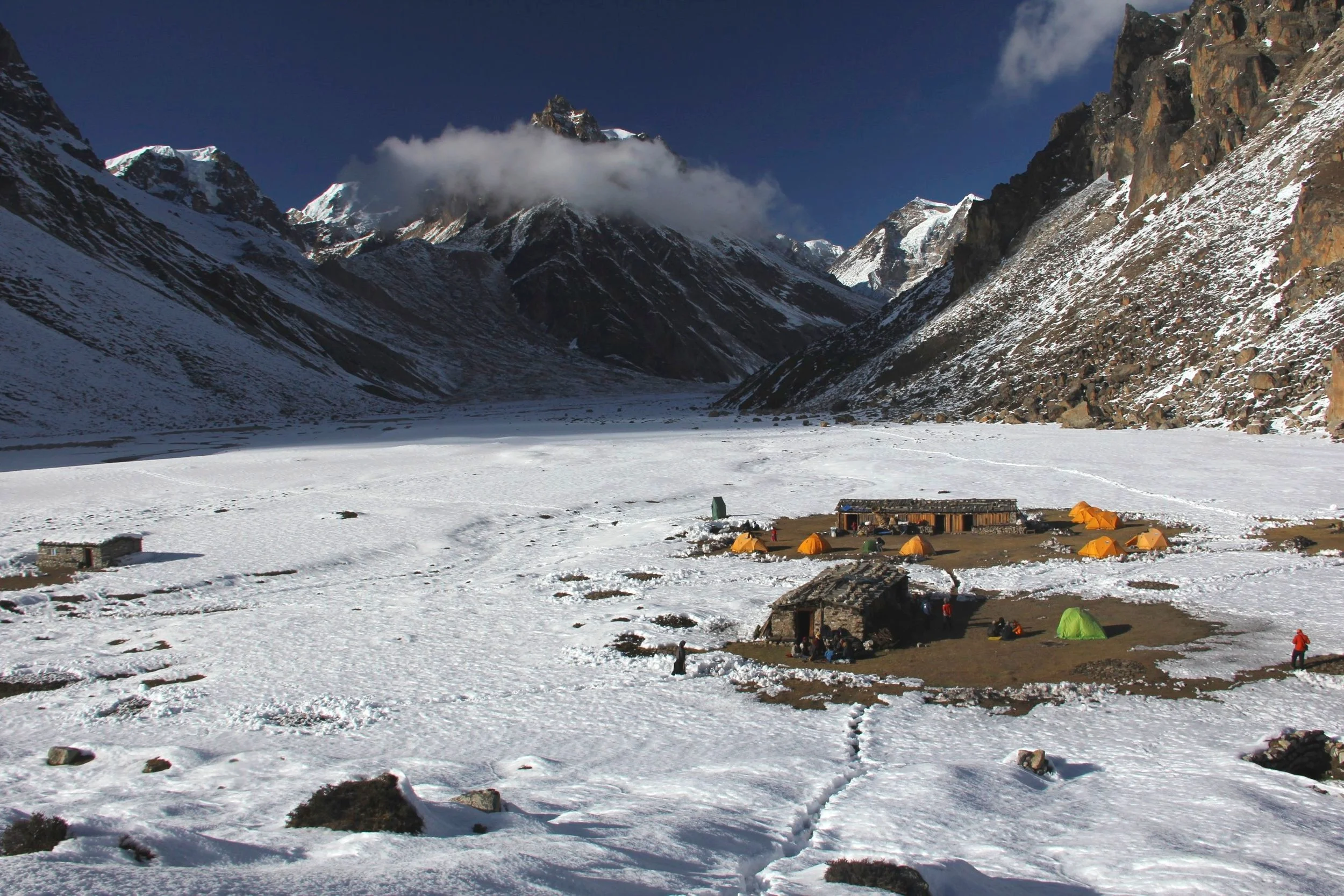 The camp at Lhonak