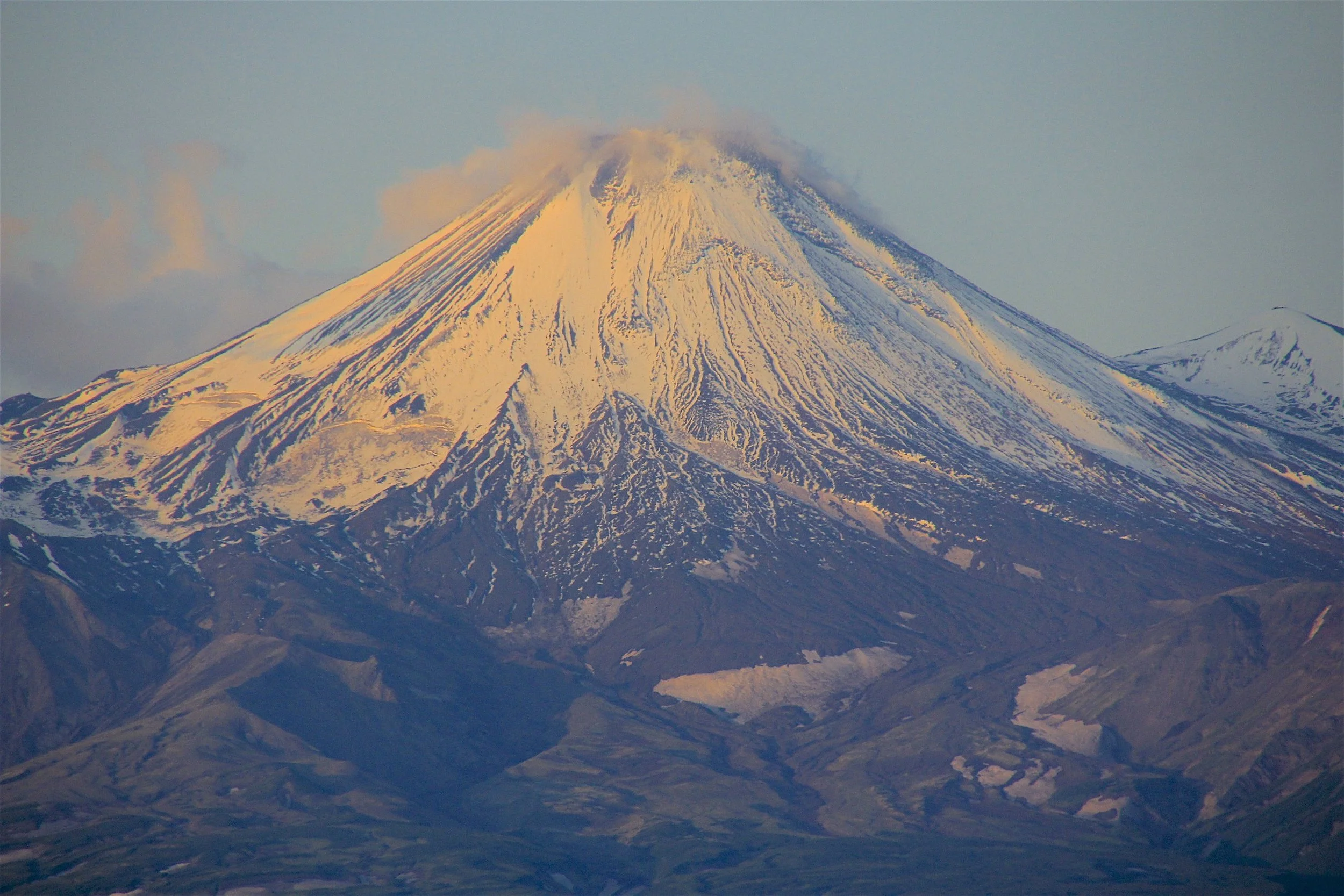 The Avachinsky Volcano 2,751m high is the closest volcano to PK and apparently quite easy to ascend.