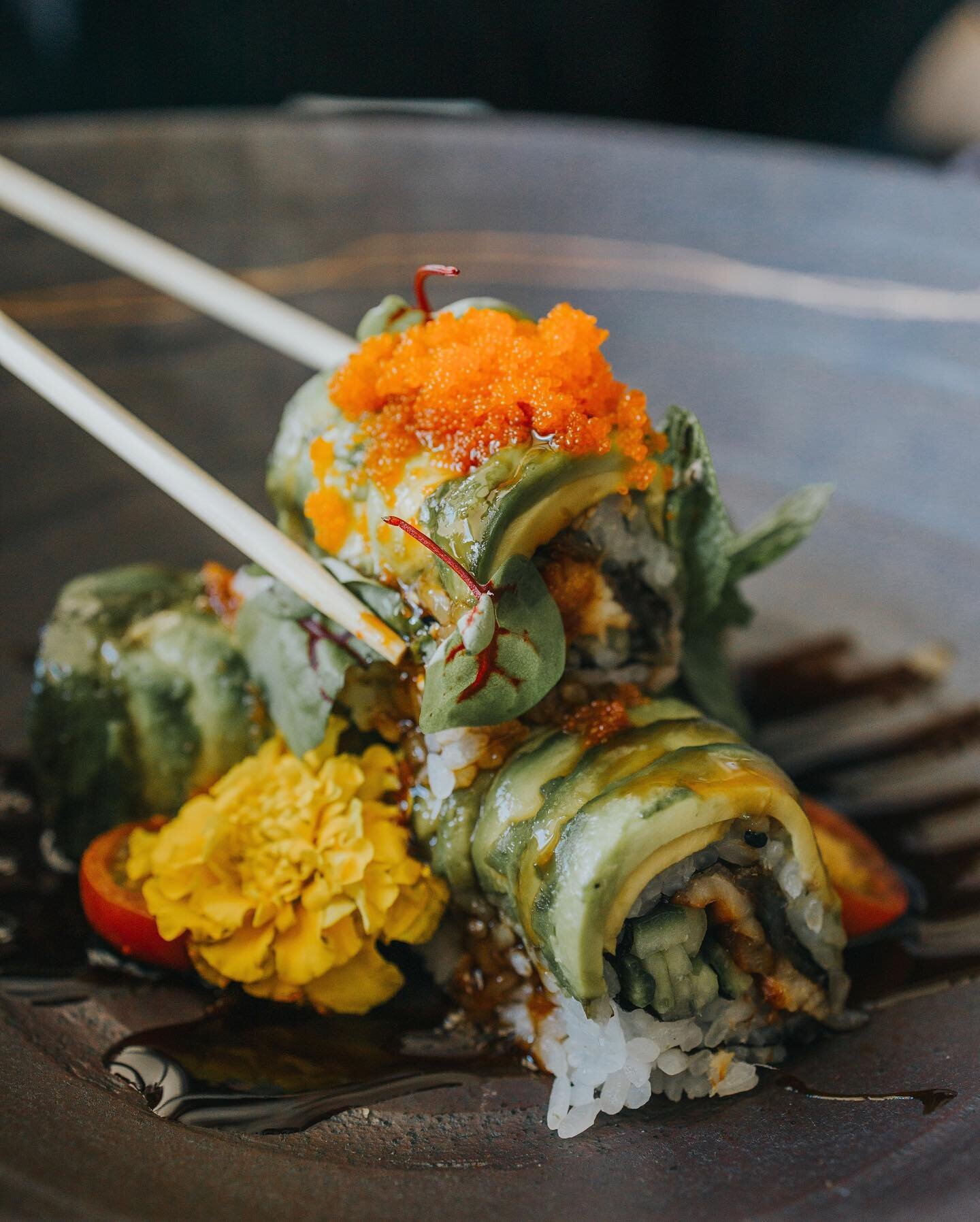 Happy Friday! Double tap if you&rsquo;re a fan of the legendary Dragon Roll🐉