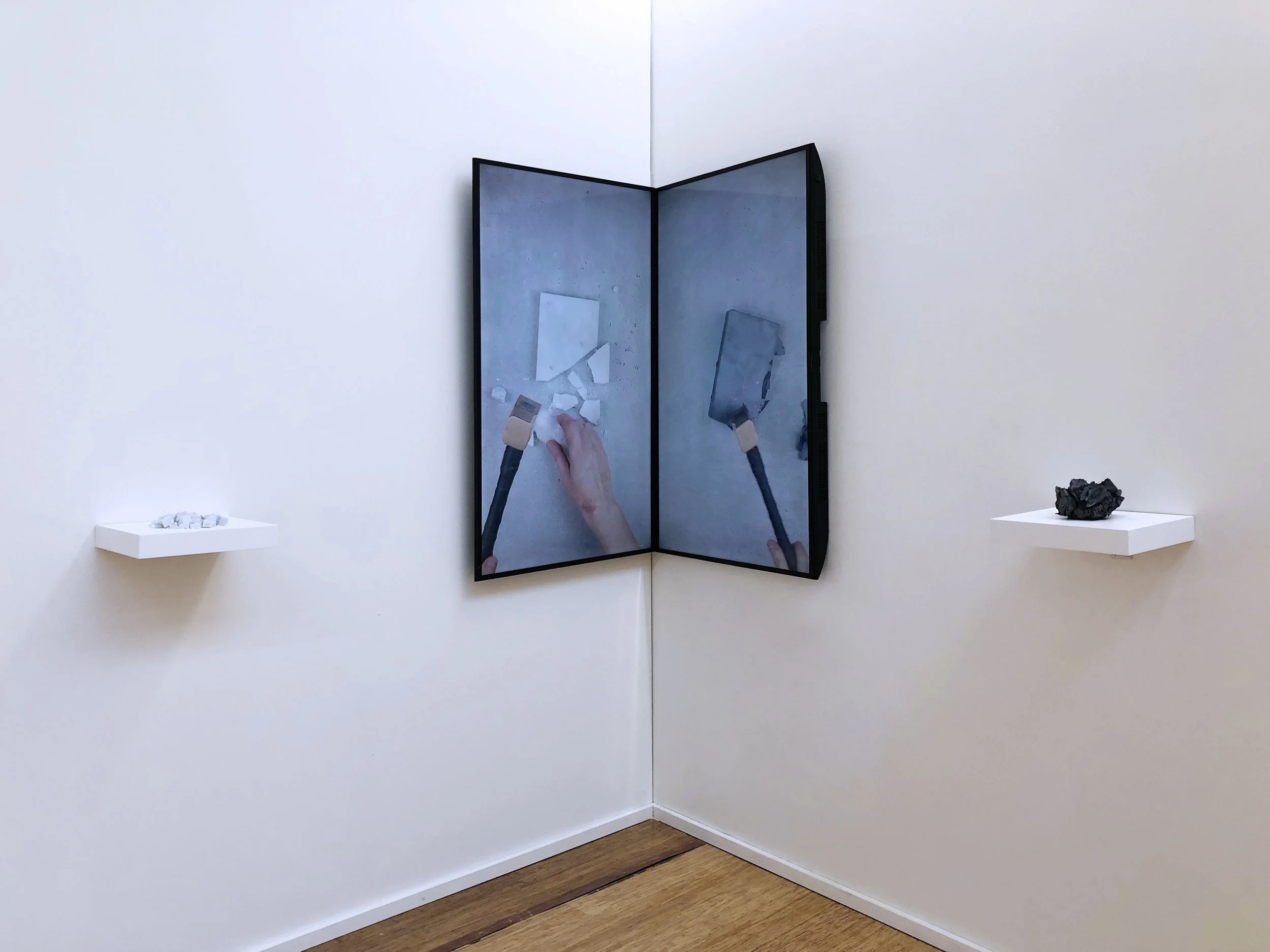 Emma Fielden A Diminishing Force_install 2.jpg