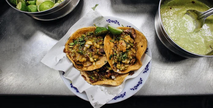 TACO TIME: Tripa y Chorizo @ Los Cocuyos
