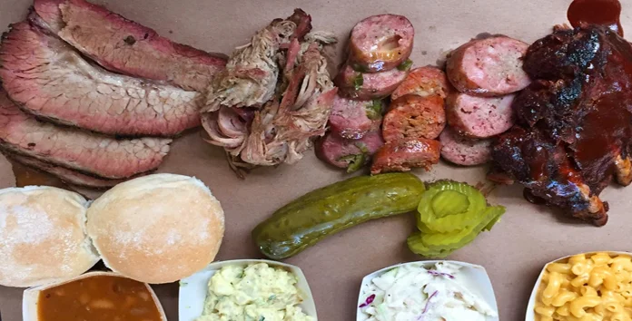 Pinche Gringo BBQ: So Far from God, So Close to the U.S.