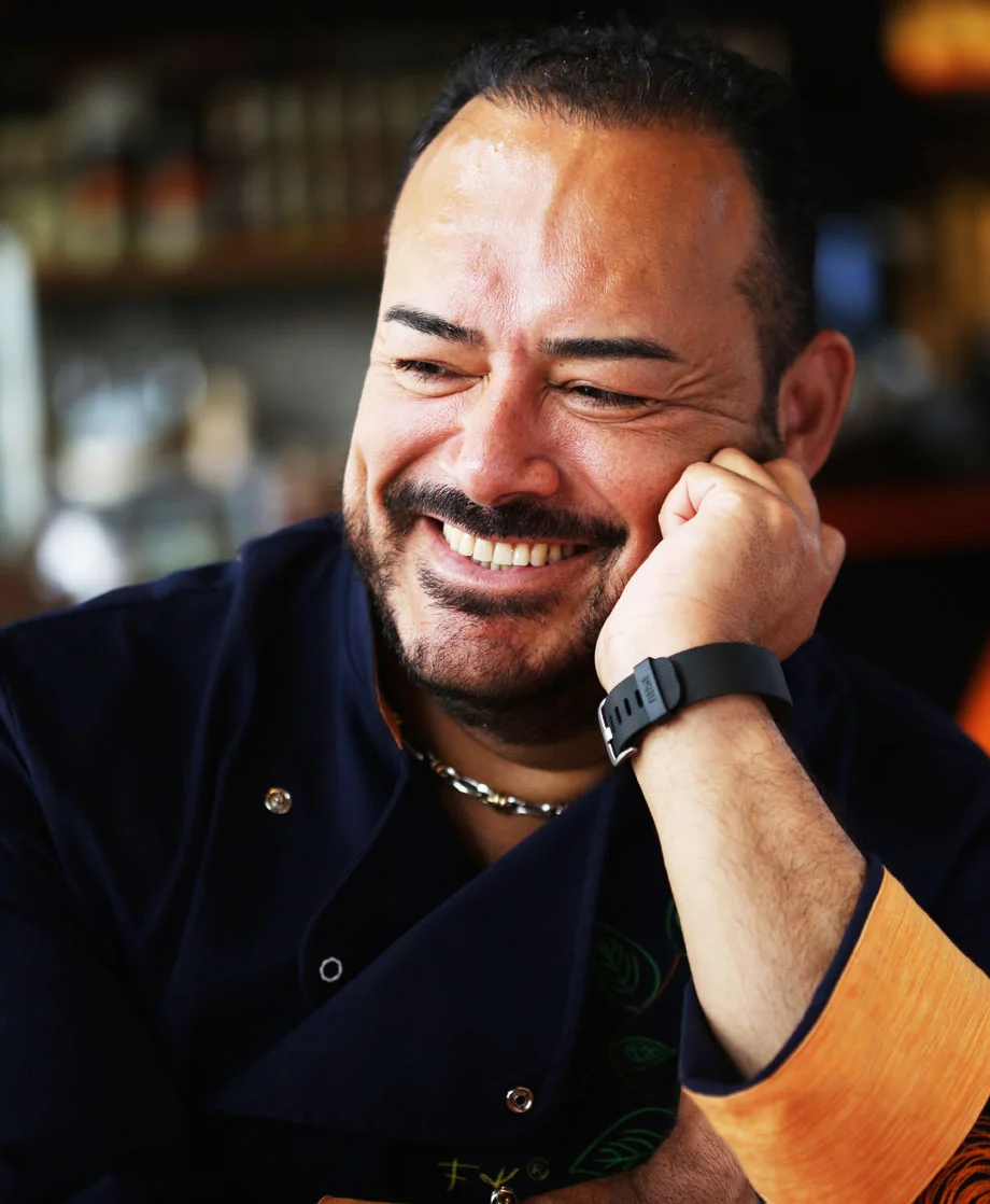 Back to school:  An Interview with Ricardo Muñoz Zurita of Azul y Oro