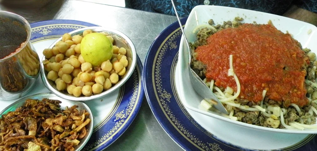 Koshary at Abou Tarek