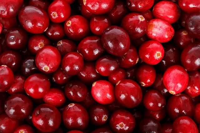 Whole cranberries