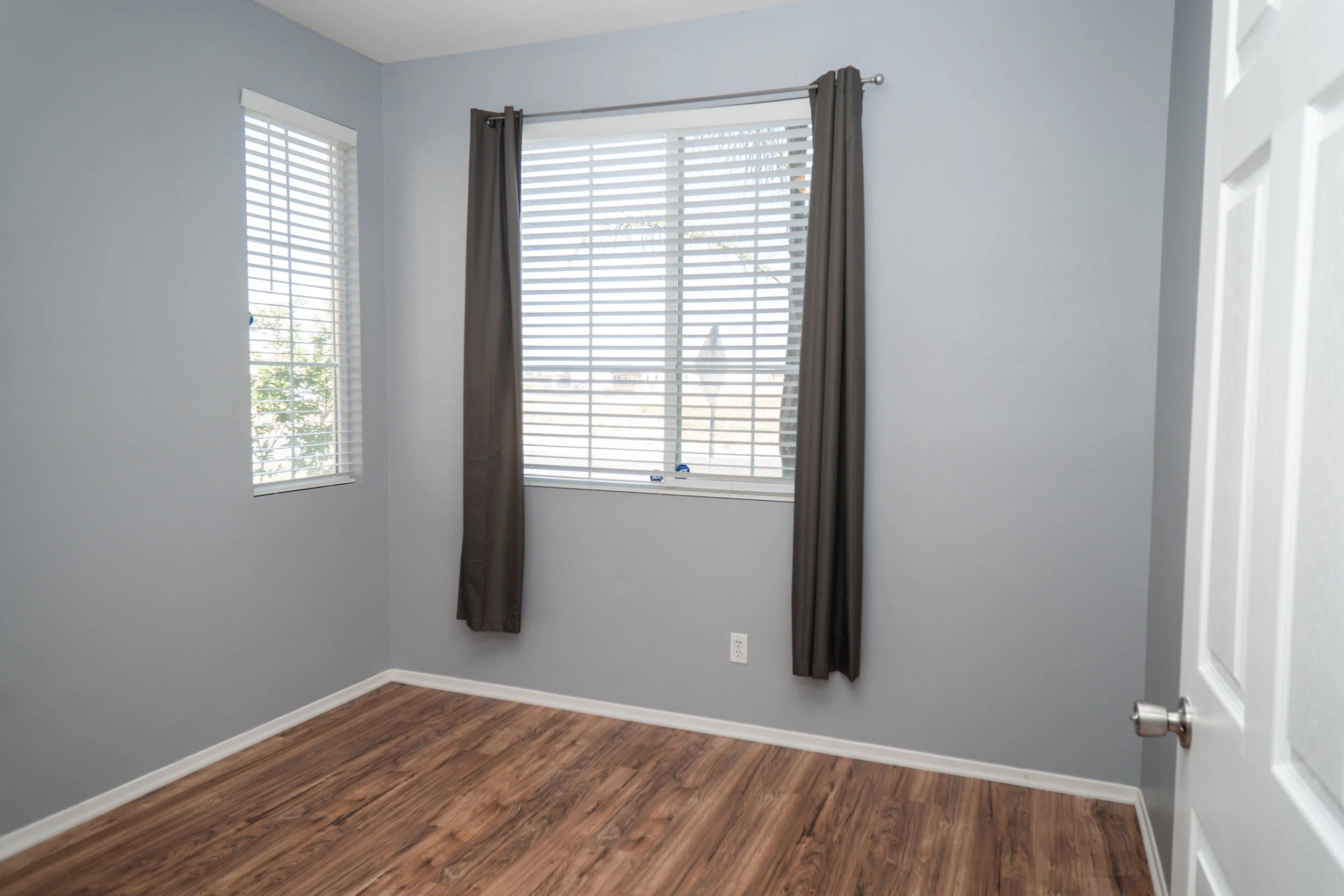 545_Palm_Ave_San_Jacinto_Carrie_Gan_May_2018_6.jpg