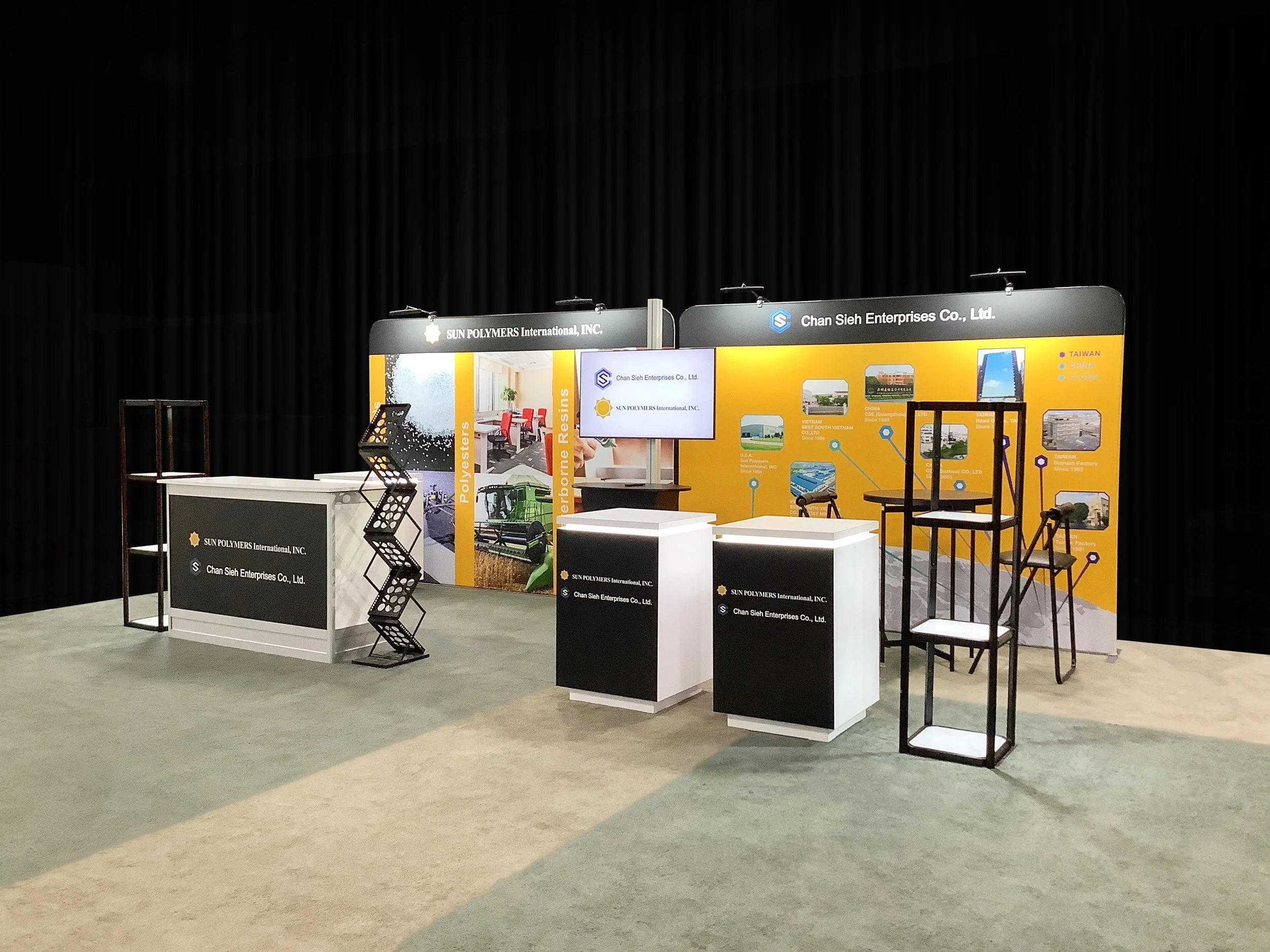 Sun Polymers_ACS 2026_10x20_Right View.jpg