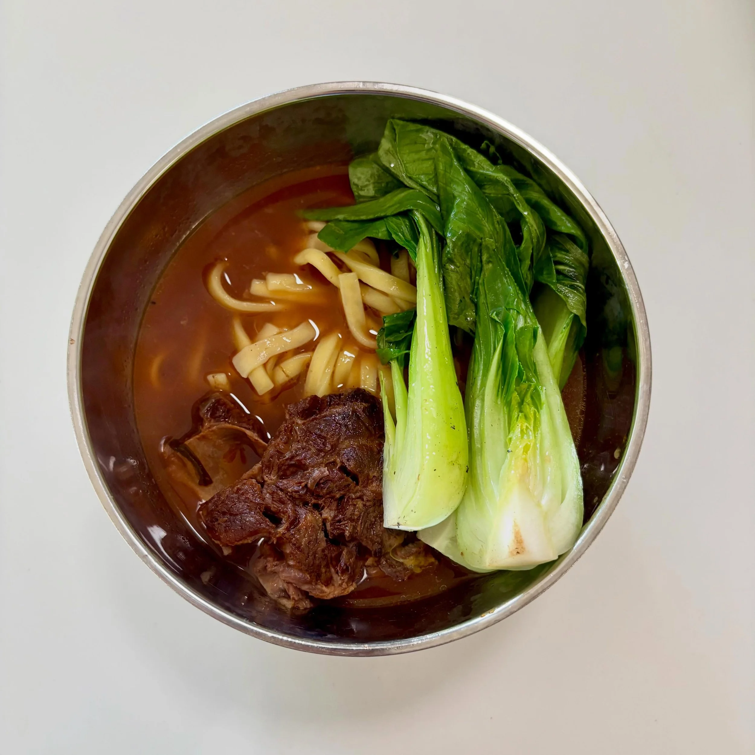 Costco-inspired postpartum meals lately 🤤
1. Taiwanese beef noodles with bone-in beef shank (only $26 for 3 big cuts!)
2. Ramen with Costco ramen broth, jammy soft-boiled eggs, and homemade noodles c/o Alex