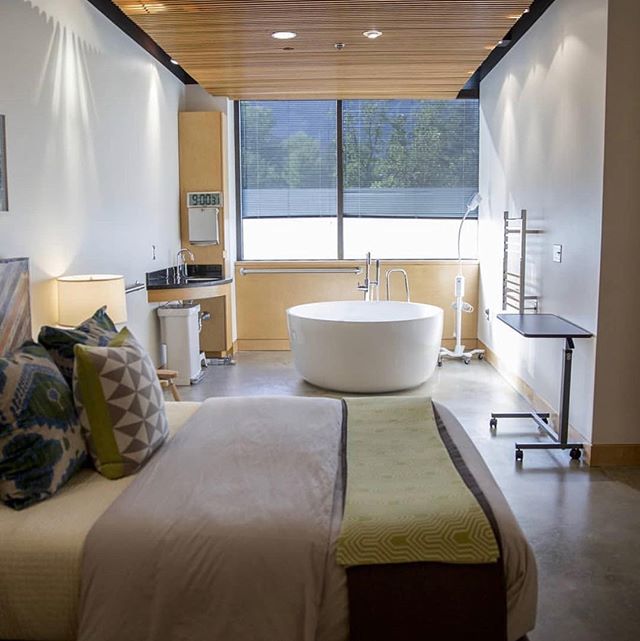 If you didn&rsquo;t already know, I do massage out of Wasatch Midwifery and Wellness in Holladay! The facility is gorgeous (this picture is of the main birthing suite!) and I couldn&rsquo;t be more proud to be part of such an extraordinary community 