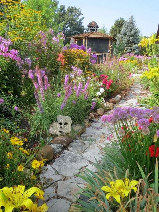 Visiting Garden: McHenry County