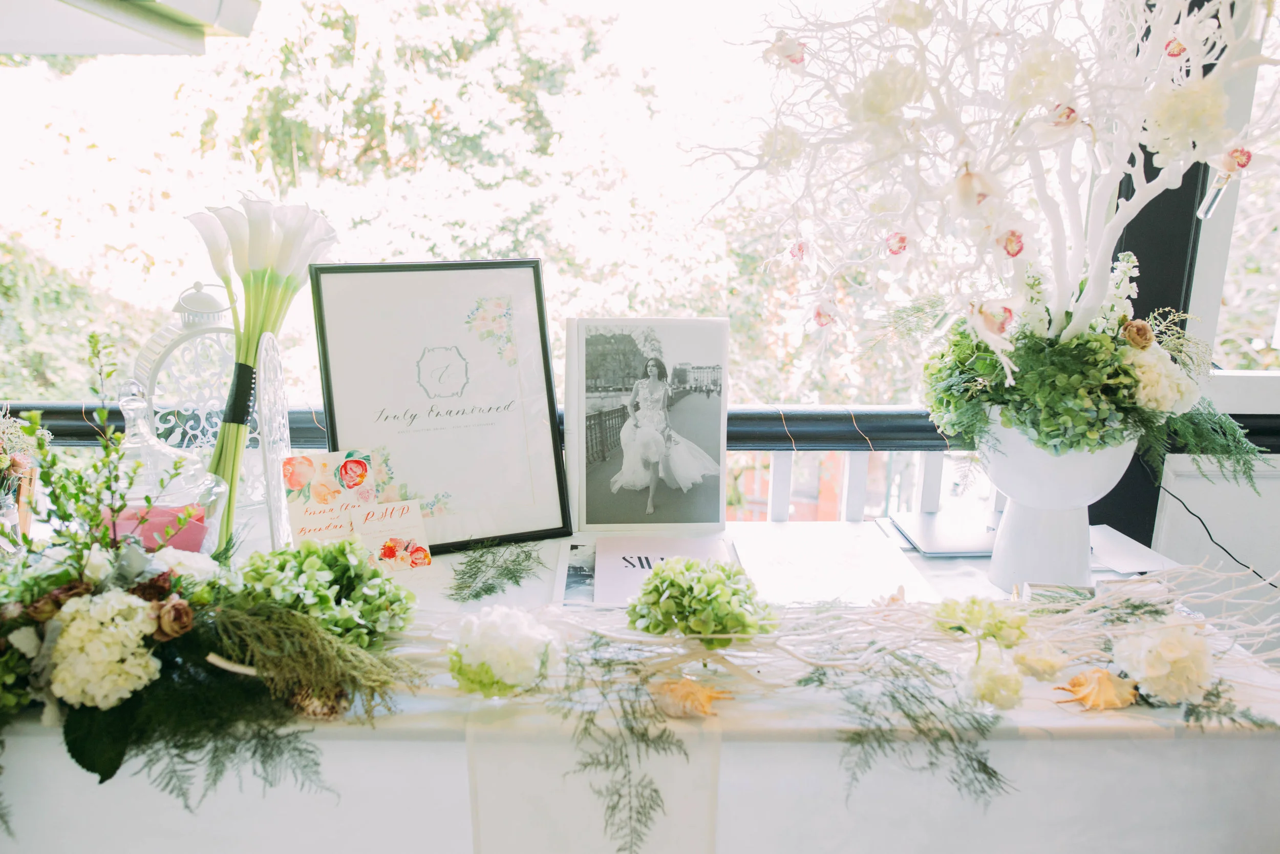 modern elegant wedding table decorations