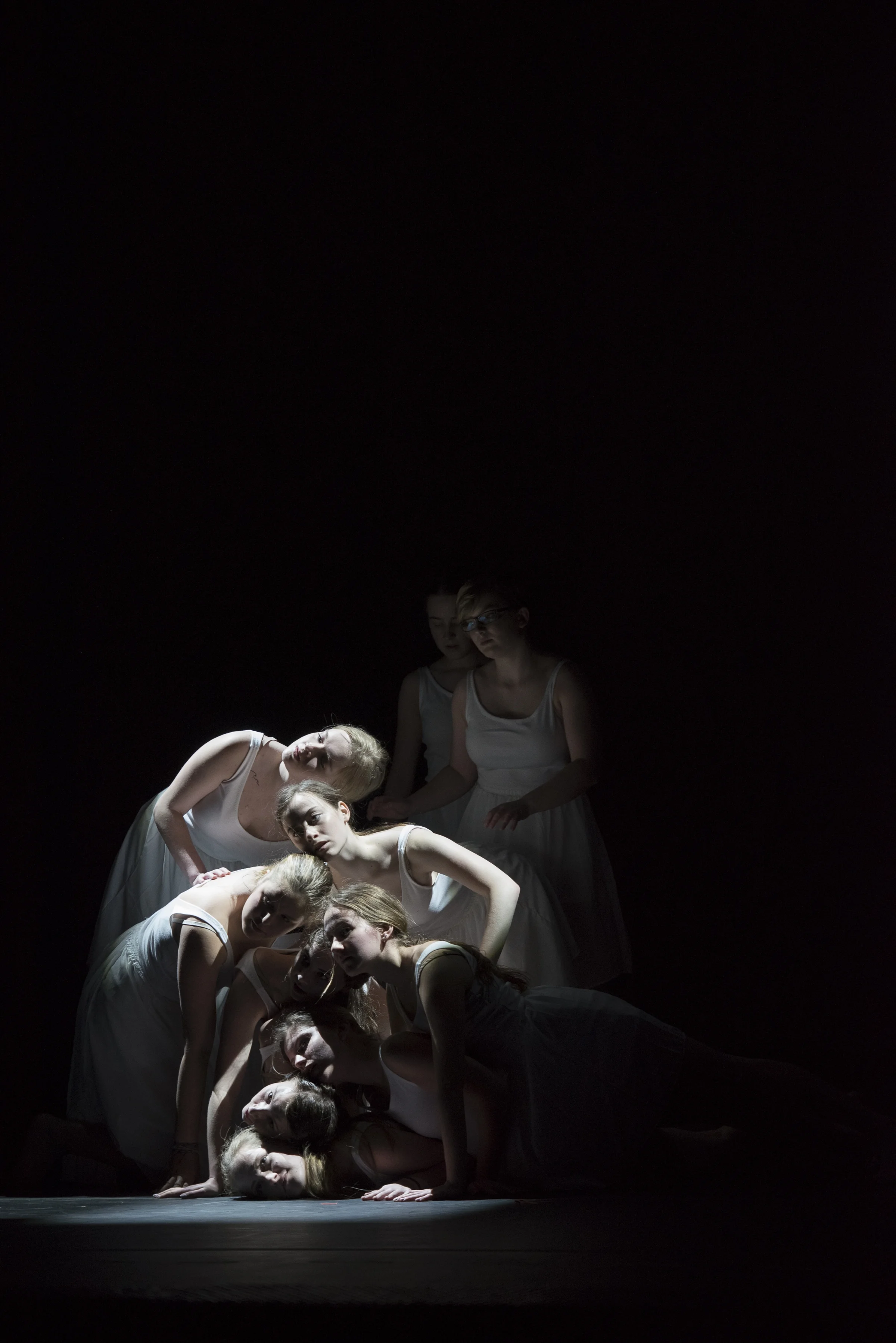 6 August 1931 (2017)