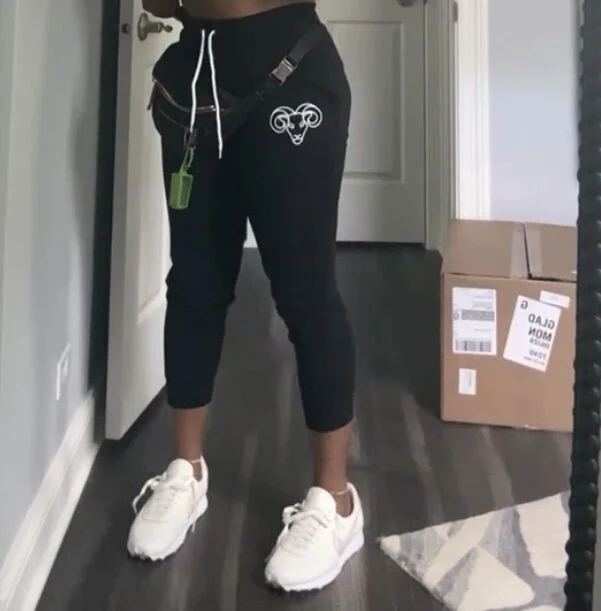 1B4187F3-222E-420C-A3E6-266F75B33621