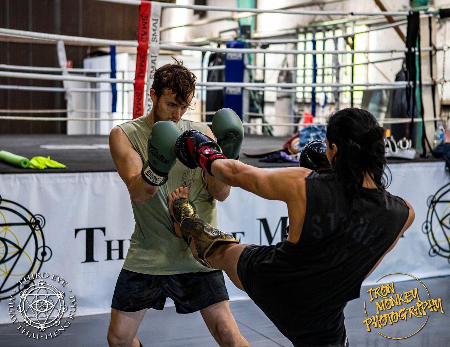 Teep away those Monday blues!

Young warriors 5pm - 545pm
Intermediates 6pm - 7pm
Beginners Muay Thai 7pm - 8pm

Hope to see you there!

📷 @ironmonkeyphoto