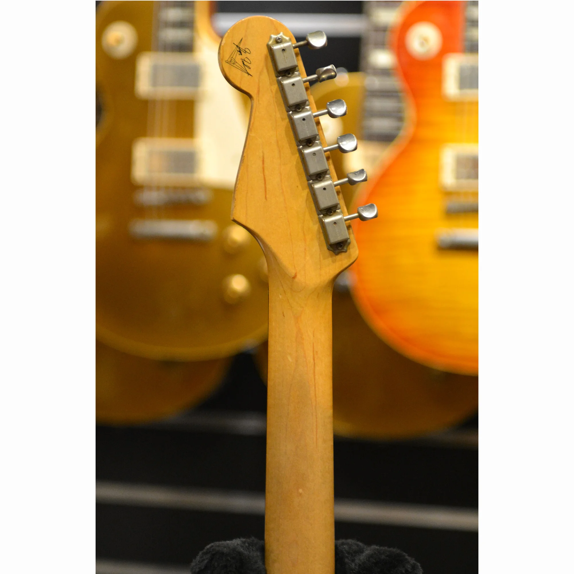 FENDER CZ516552 PS71.jpg