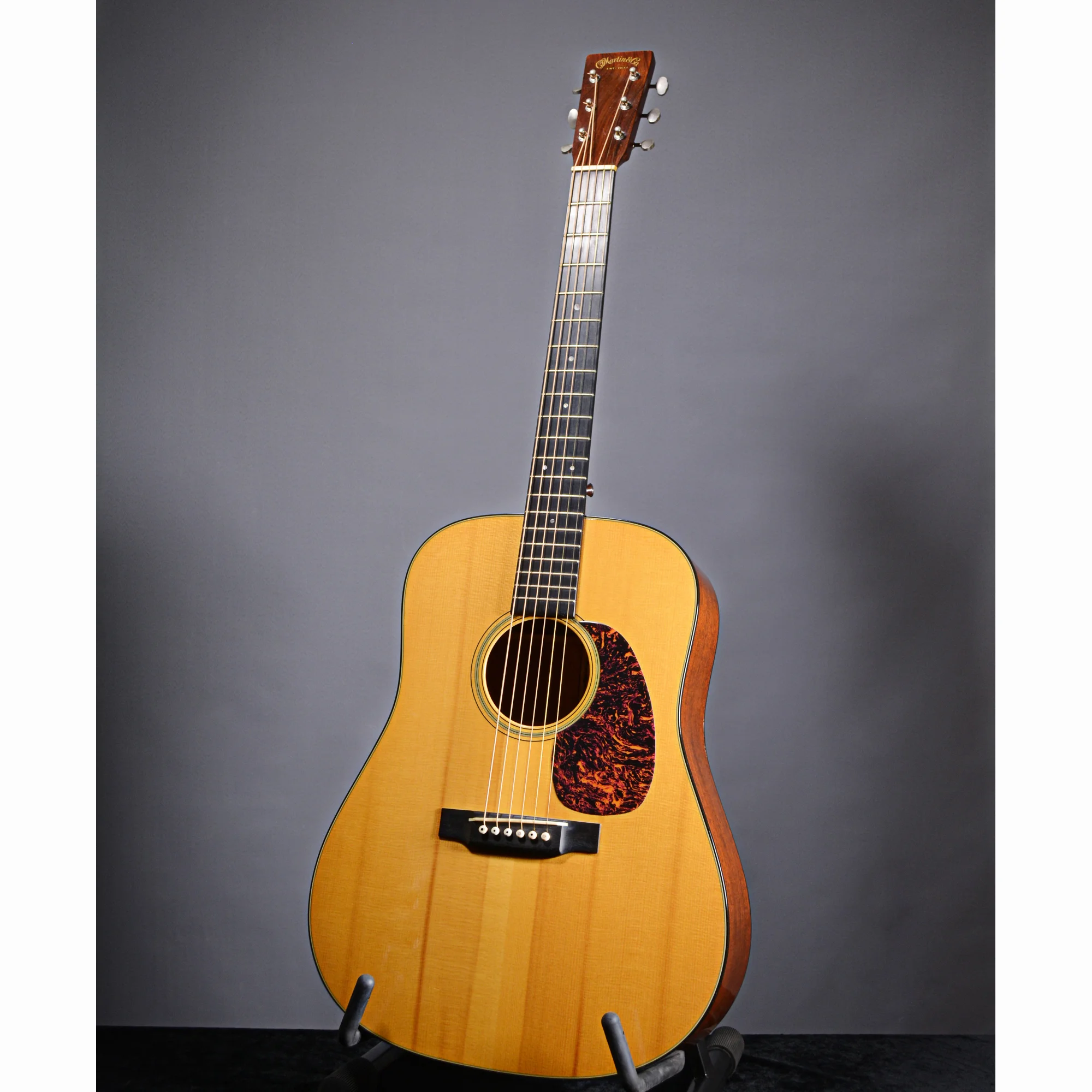 Martin D18 1.jpg