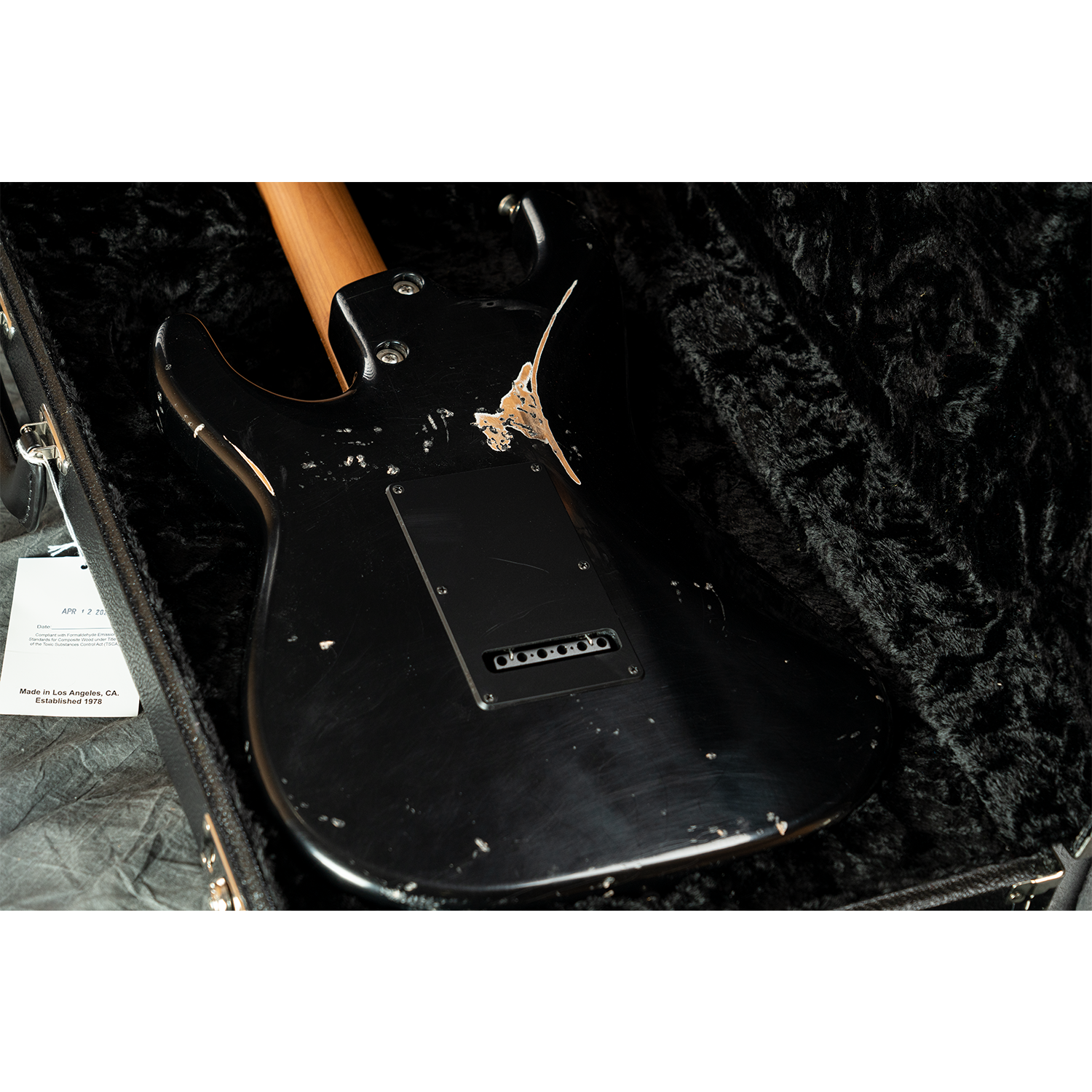 Tom Anderson - Icon Classic Black Distress Level 3 — GUITARSOFA SHOP