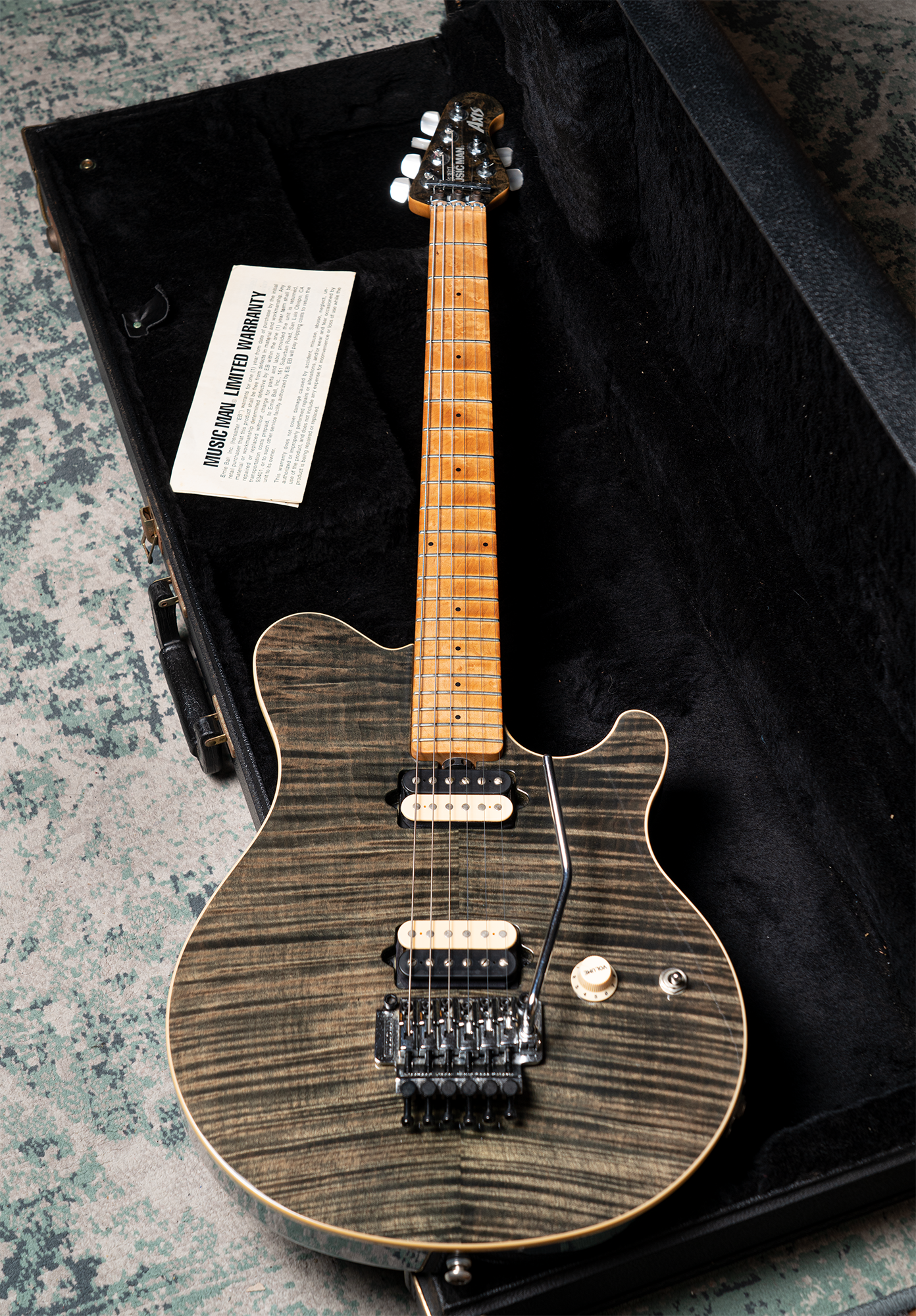 MUSICMAN USA AXIS 1997年 Black