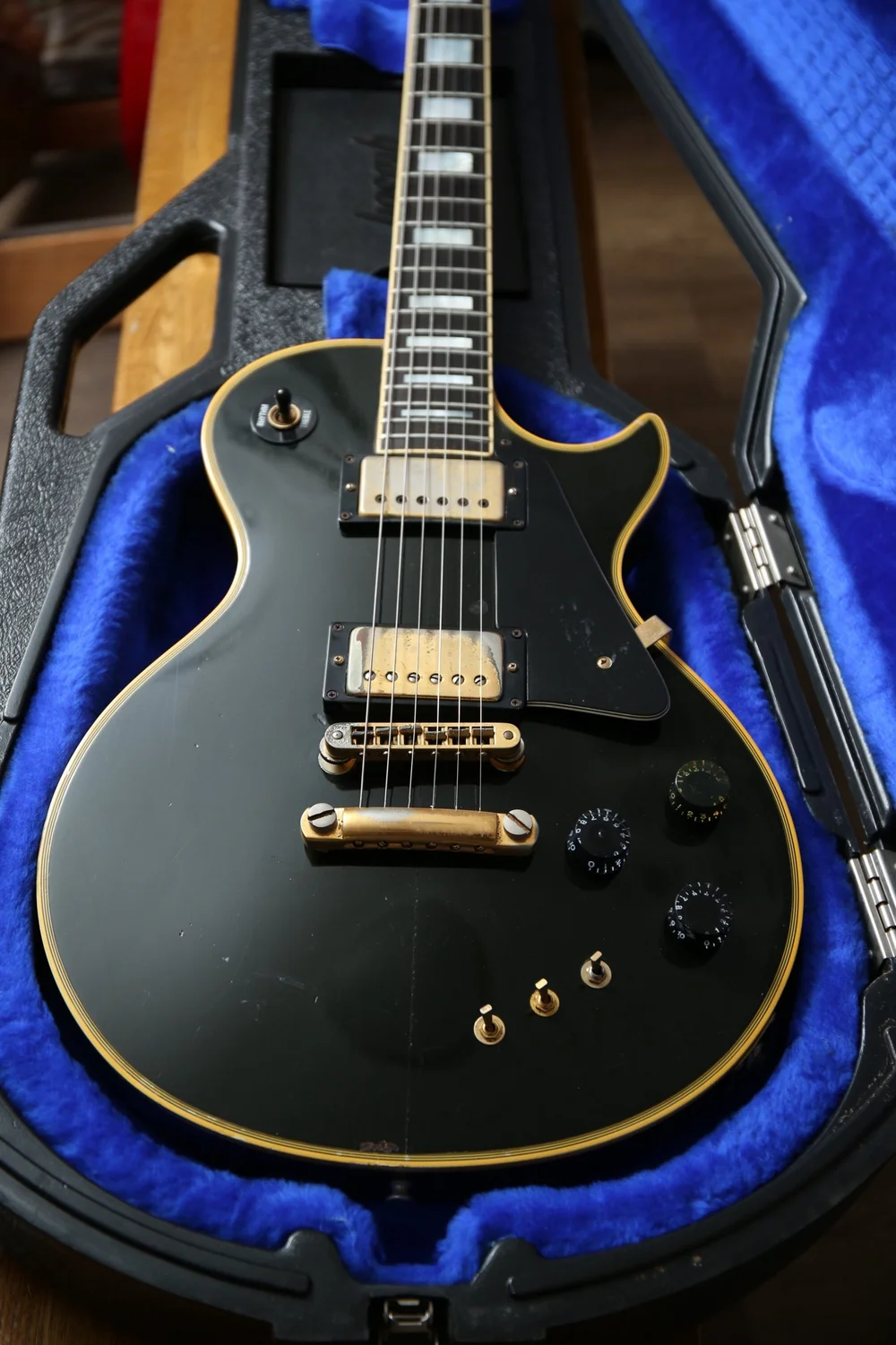 Vintage 1979 Gibson Les Paul Artist Black Mod — GUITARSOFA SHOP
