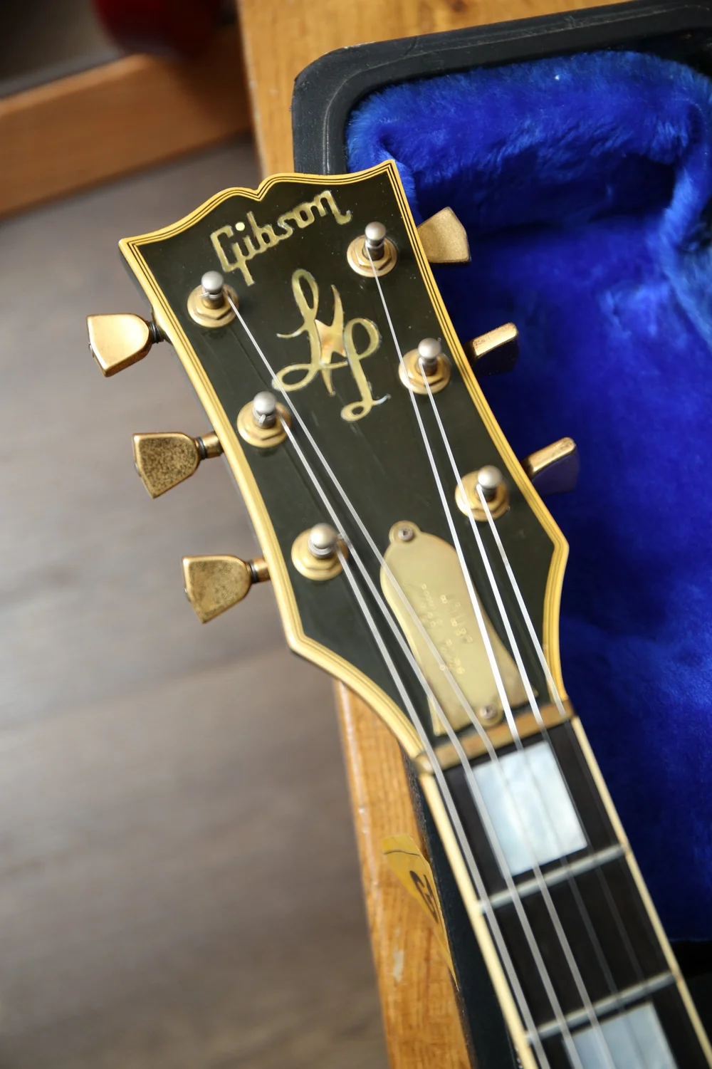 Vintage 1979 Gibson Les Paul Artist Black Mod — GUITARSOFA SHOP