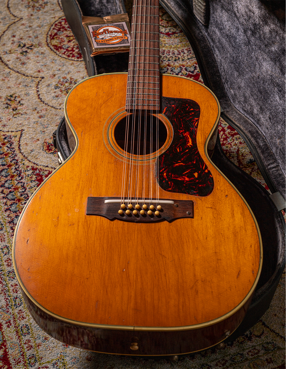 Vintage 1968 Guild F-212 12-Strings Acoustic Guitar — GUITARSOFA SHOP