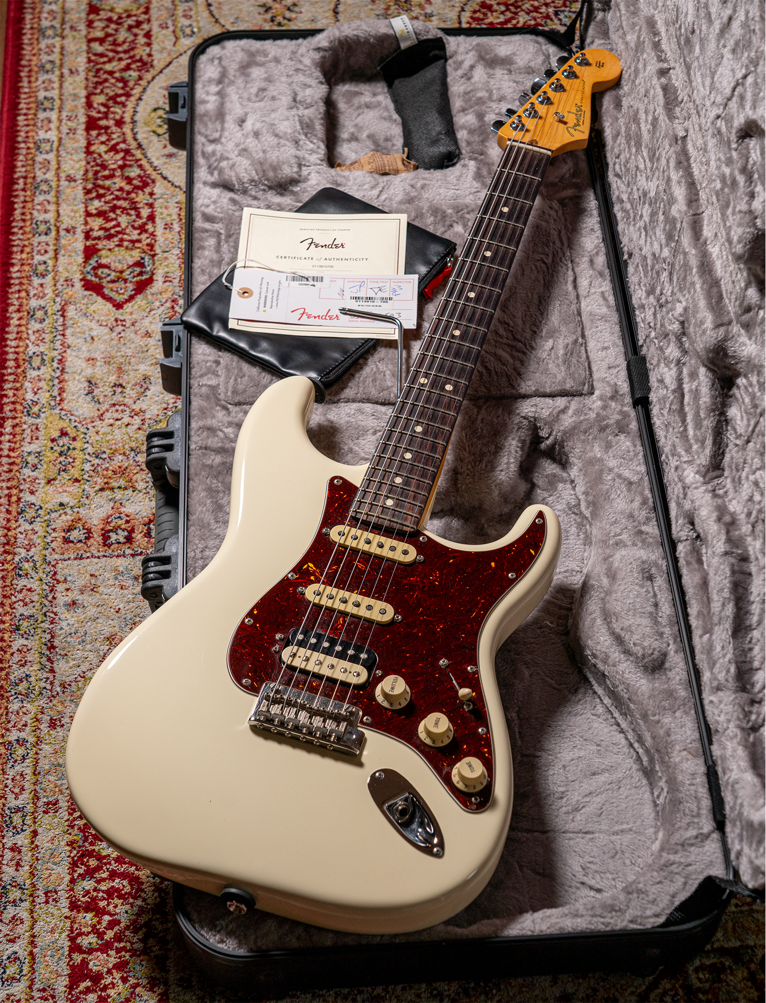 2023 Fender American Professional ii Strat SSH Olympic White