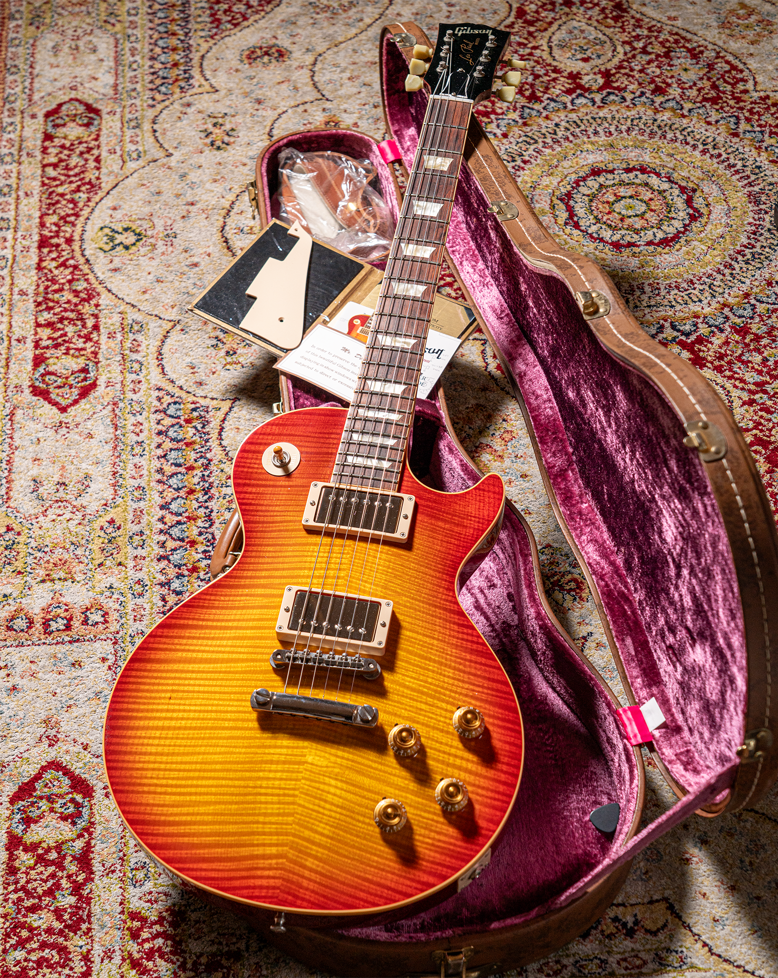 2009 Gibson Custom Shop '59 Les Paul Standard 50th Anniversary 'Gold Book' Limited Edition (1 of 250)