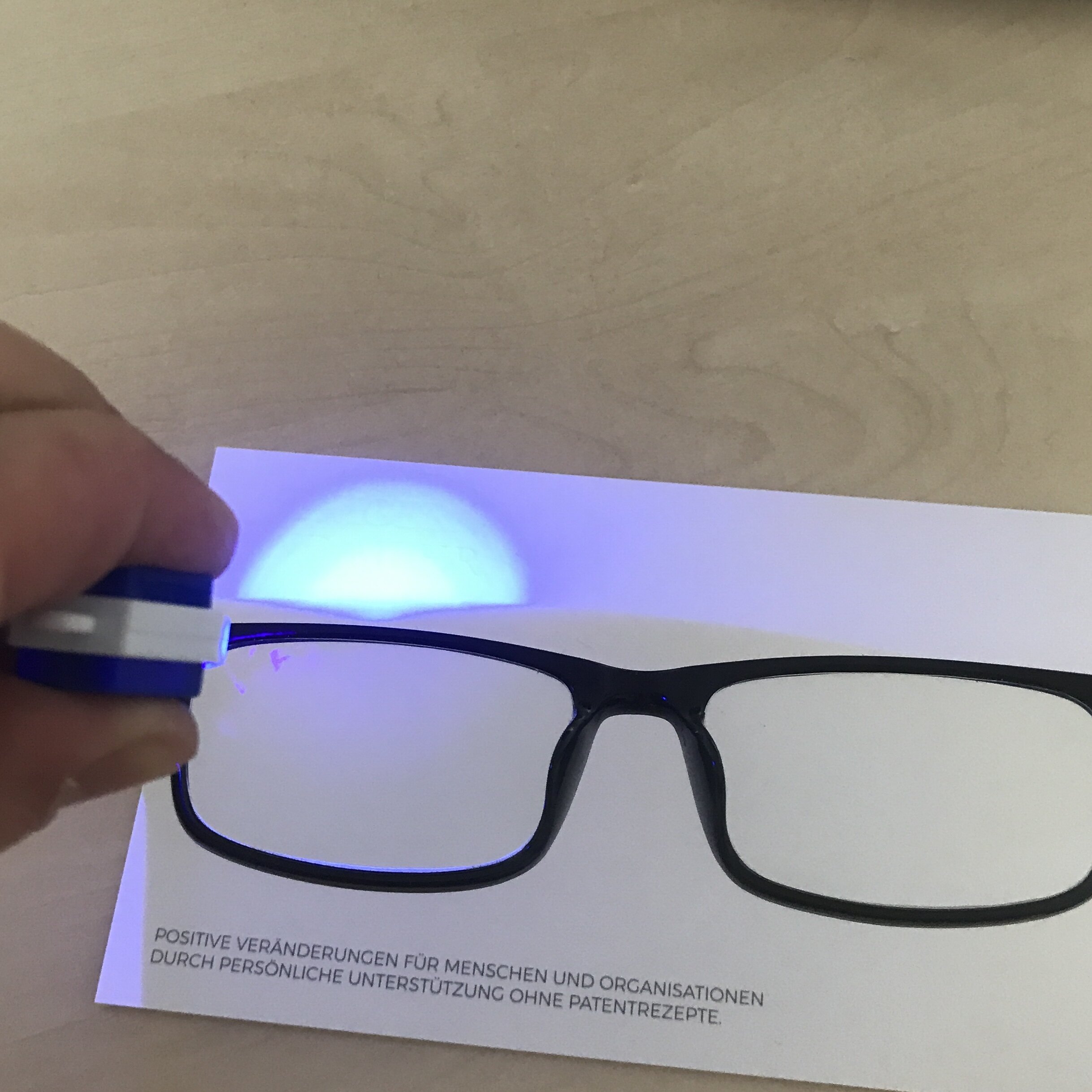 infactory Blaufilter Brille: Augenschonende Bildschirm-Brille mit Blaulicht- Filter, 0 Dioptrien (Bildschirm Brille Blaulichtfilter)