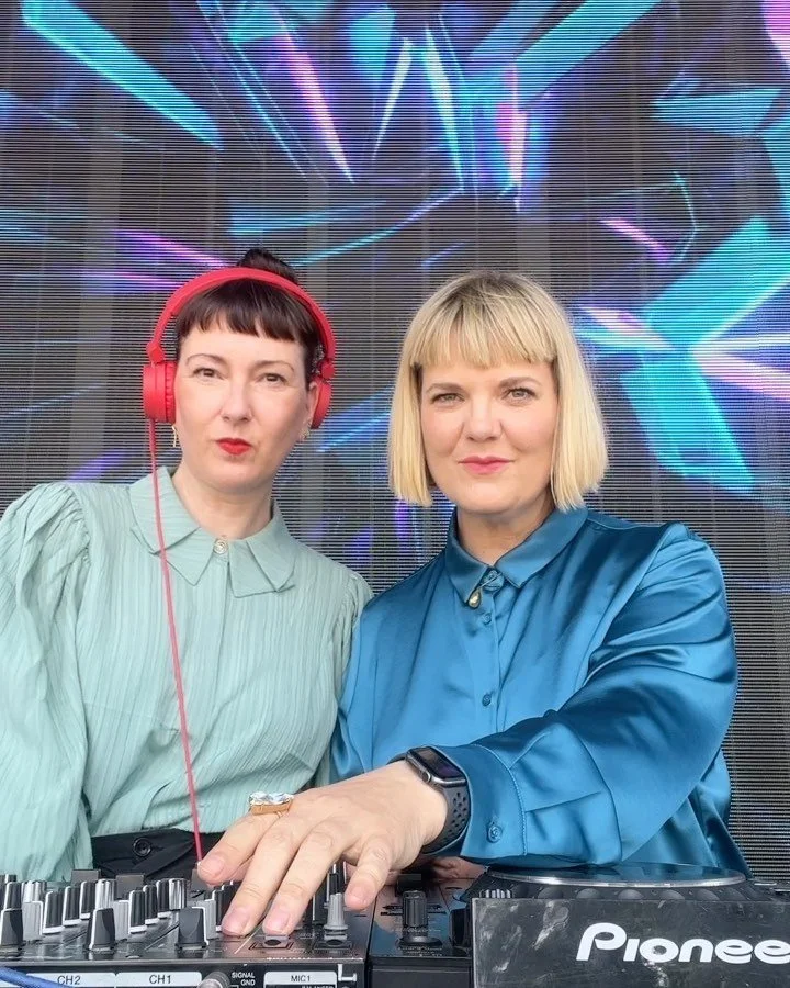 mid july photo dump 
🎶🕺🏼💫💕🎤🎧
.
.
.
.

@baderundbernhard @loyoto_aka_evabe_cle @strandbadgruenau @freshfieldsgermany @dehoga_berlin palaisamfunkturm @pars.berlin @kristiinatuomi @benedictberlin @emilyking @maske.janet @berlinersparkasse @restau