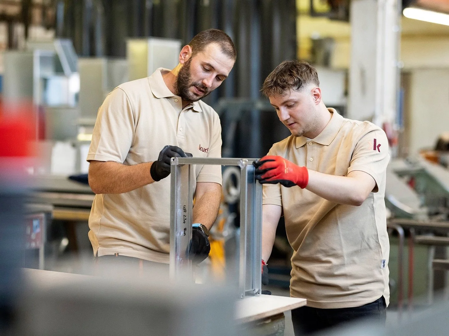 Unterwegs rund um Stuttgart: F&uuml;r die @uspect_markenkommunikation durfte ich das Familienunternehmen @kurfess_gebaeudetechnik fotografisch begleiten.
Von Werkstatt bis Wartung &ndash; echte Hands-on-Einblicke in die Geb&auml;udetechnik.
Danke an 