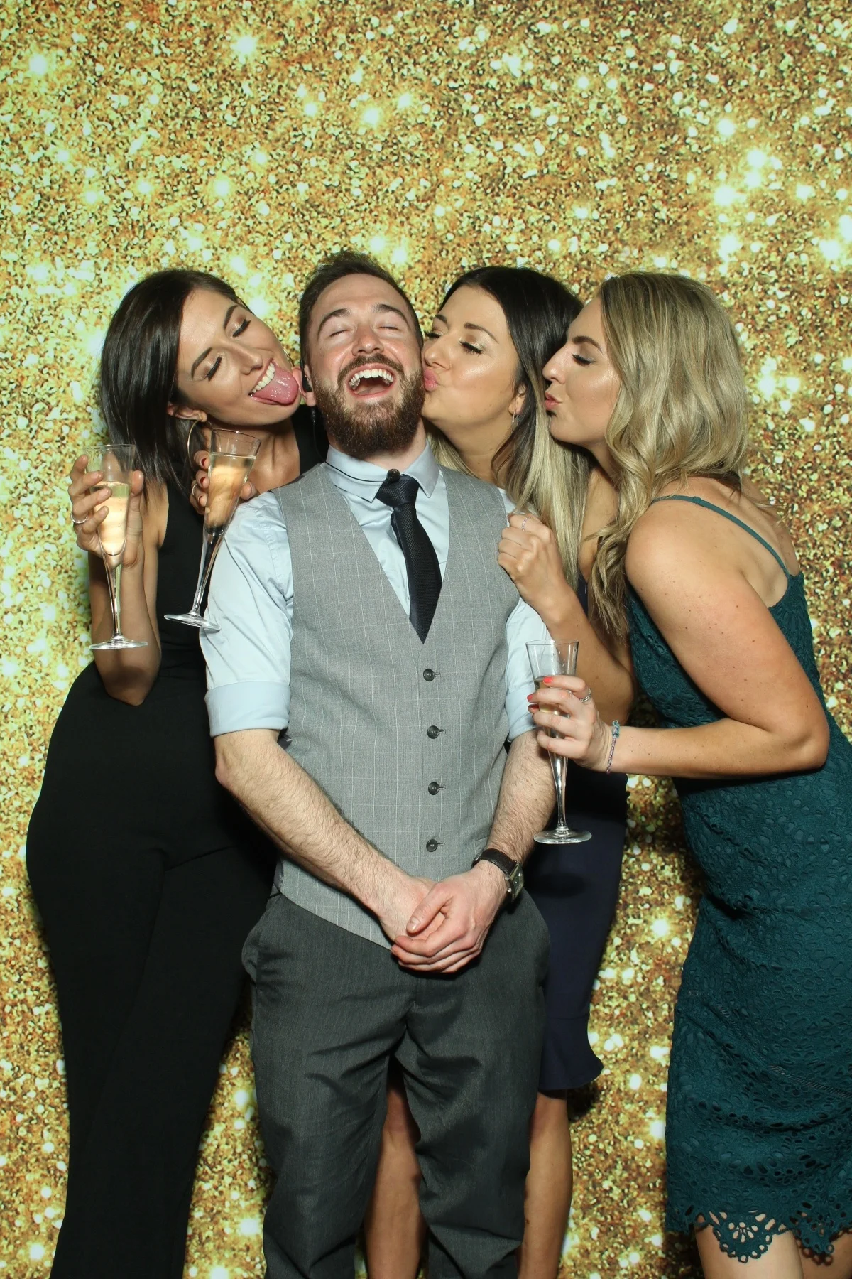 QTBooth_Queenstown_Photobooth_Ball_Gala2.jpg