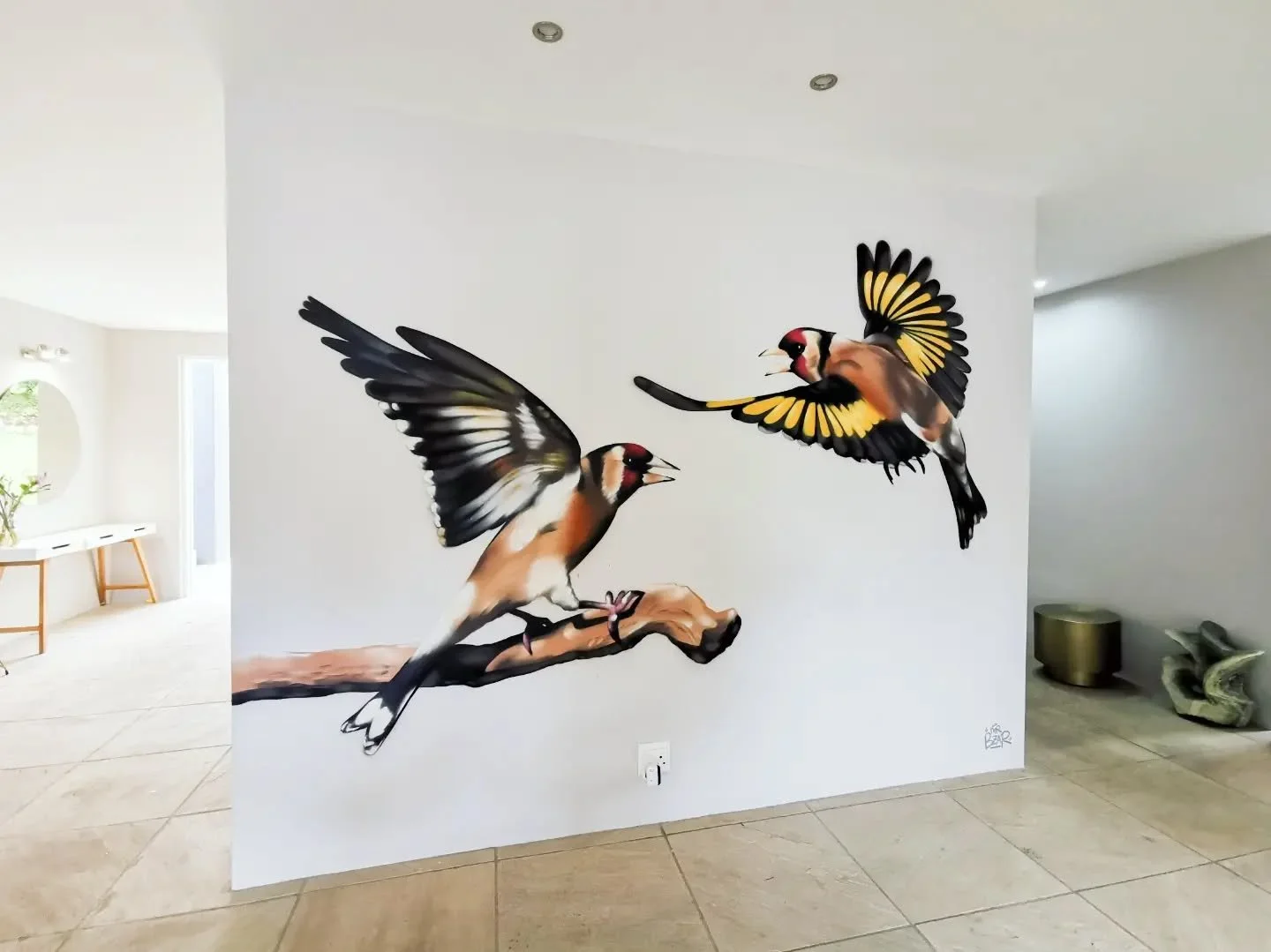 Birds of a Feather 🍂
Commission for a private residence in Constantia, Cape Town
.
.
.
#mrbzar #graffiti #artist #art #wedograffiti #mural #graffitiartist #nature #birds #fineart #graffitiart #constantia #capetown #capetowngraffiti