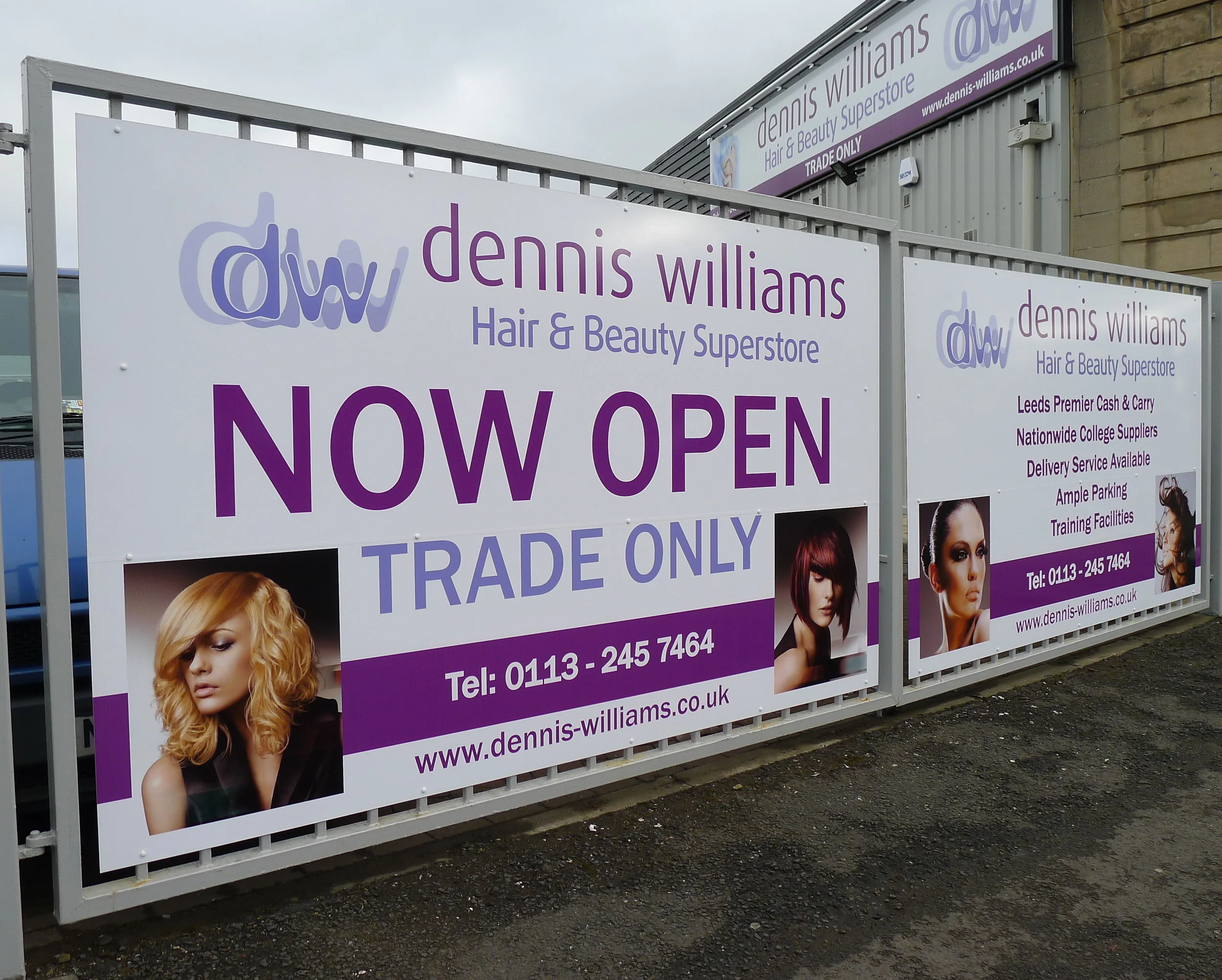 Aluminium flat signage