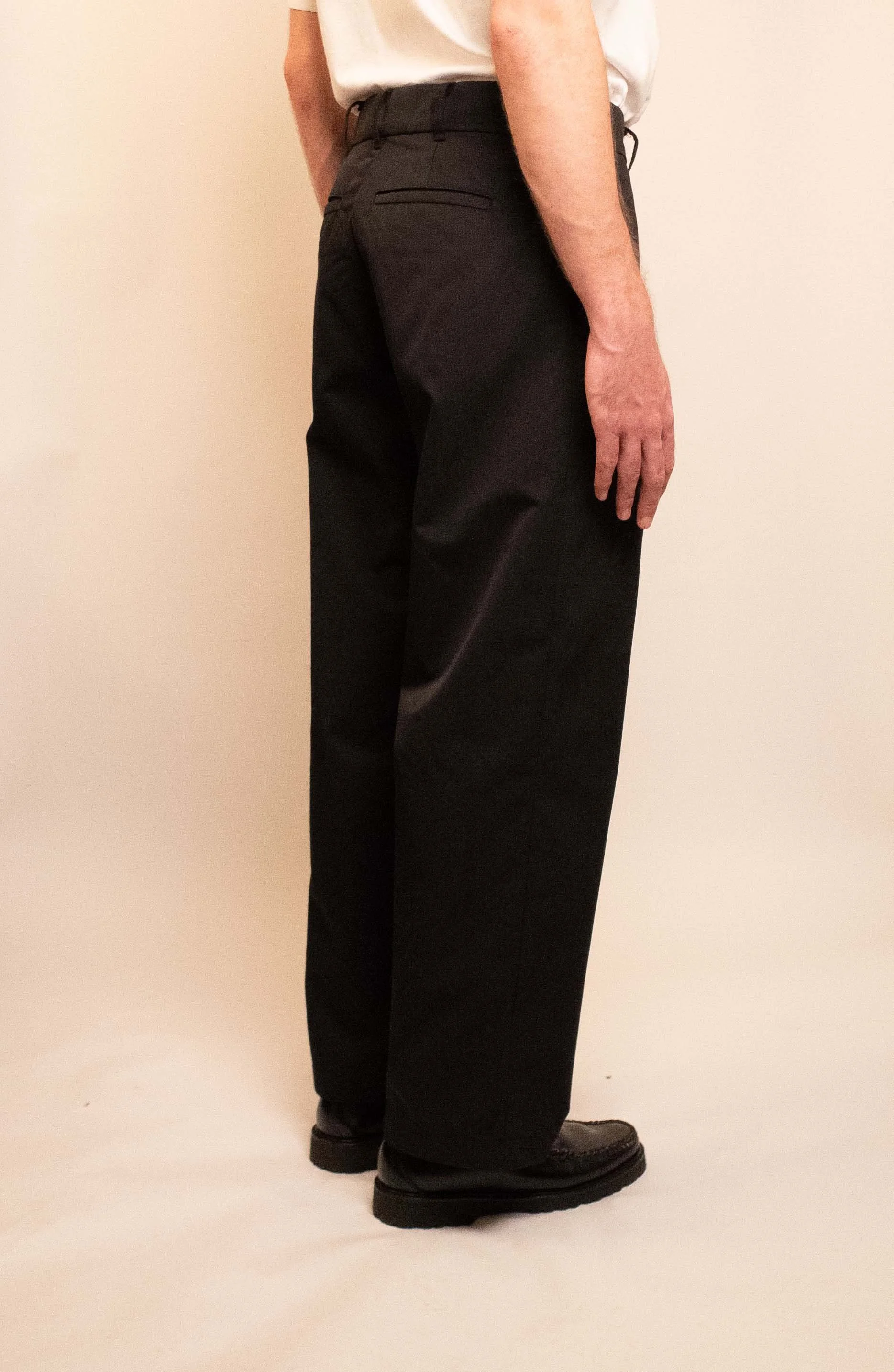Heidi Stutt Tailored trouser back .jpg