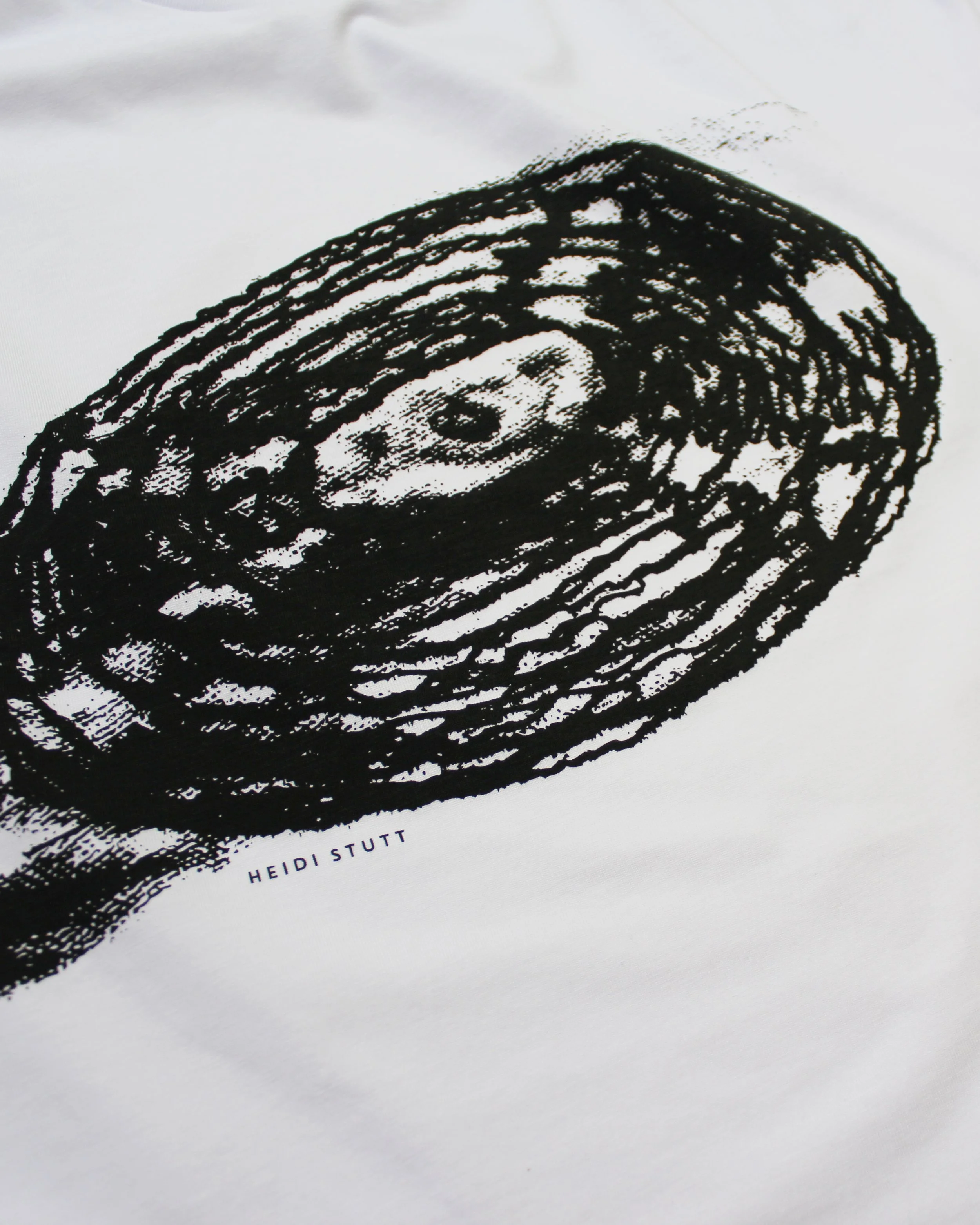 close up vinyl Tshirt.jpg