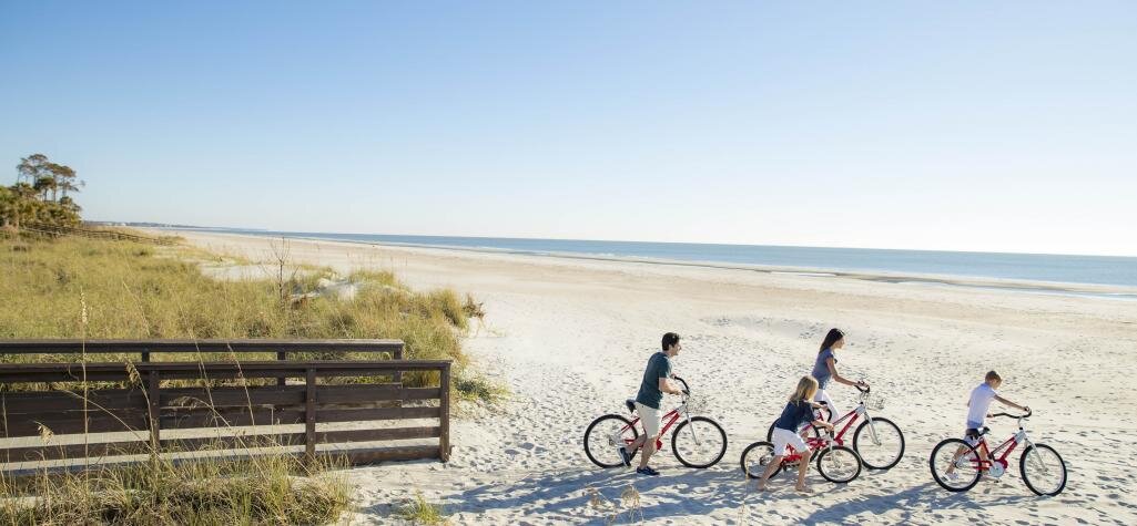 Family on Bikes FSOE.jpg