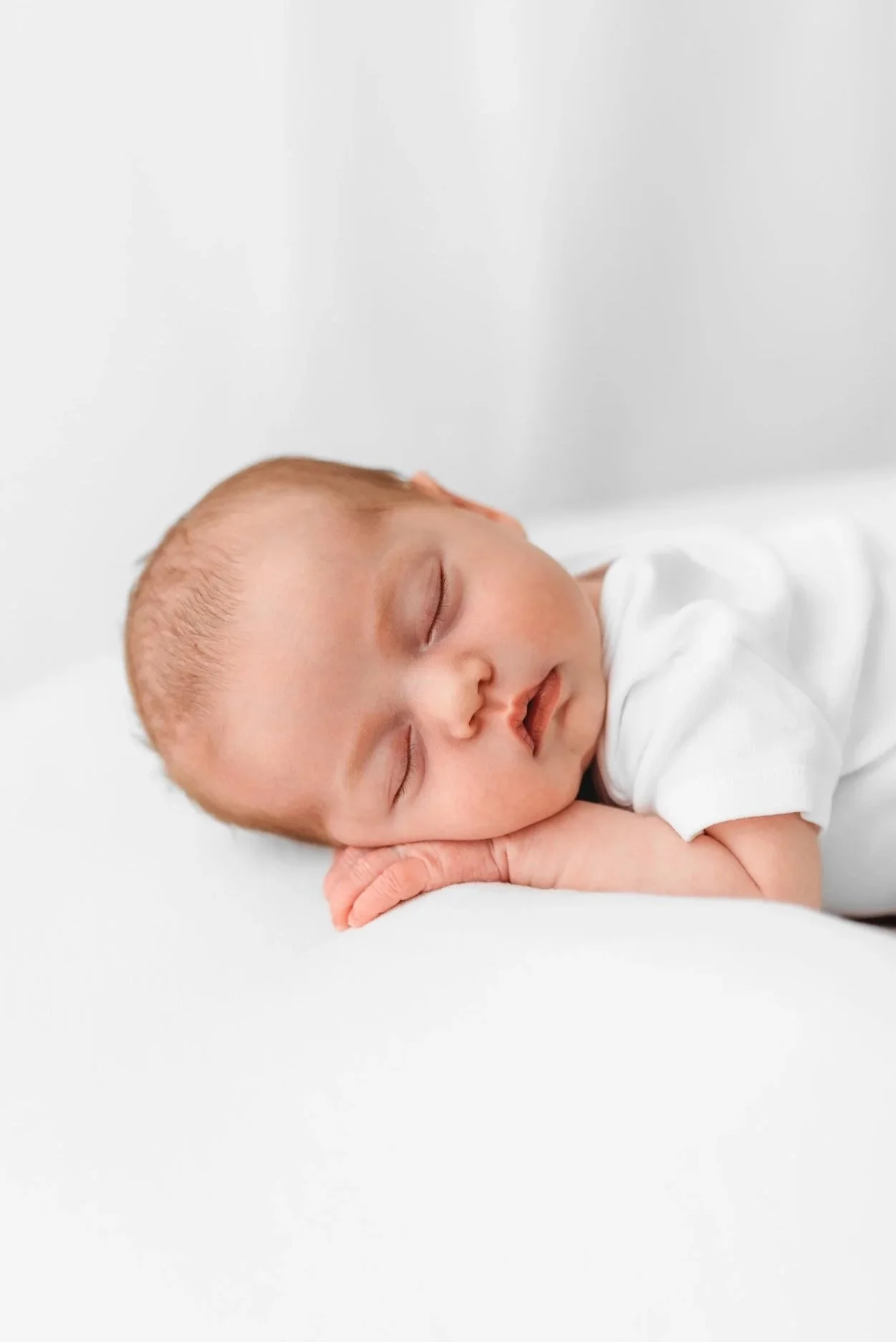 relaxed newborn photography Winnersh natural studio session