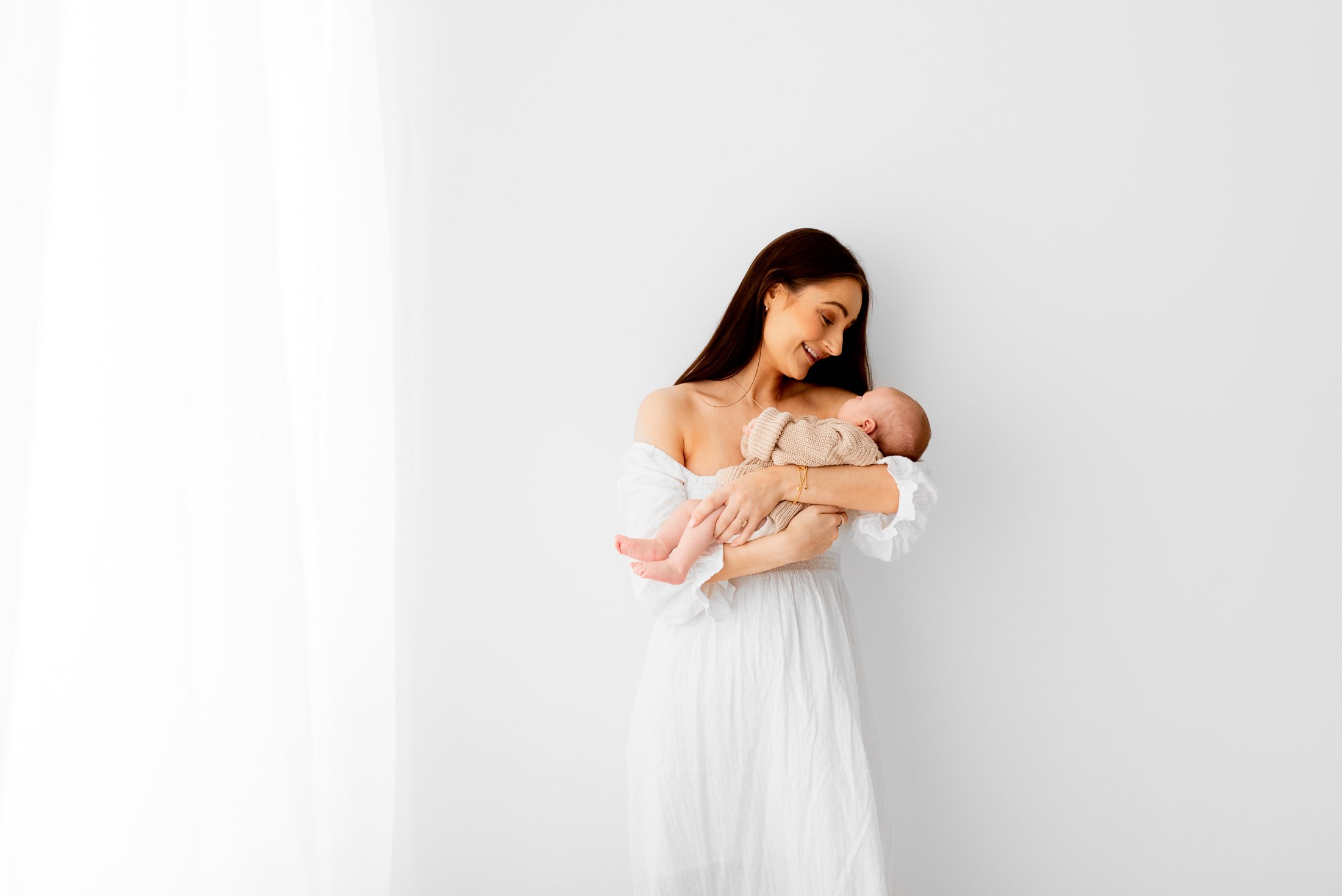 relaxed newborn photography Bracknell