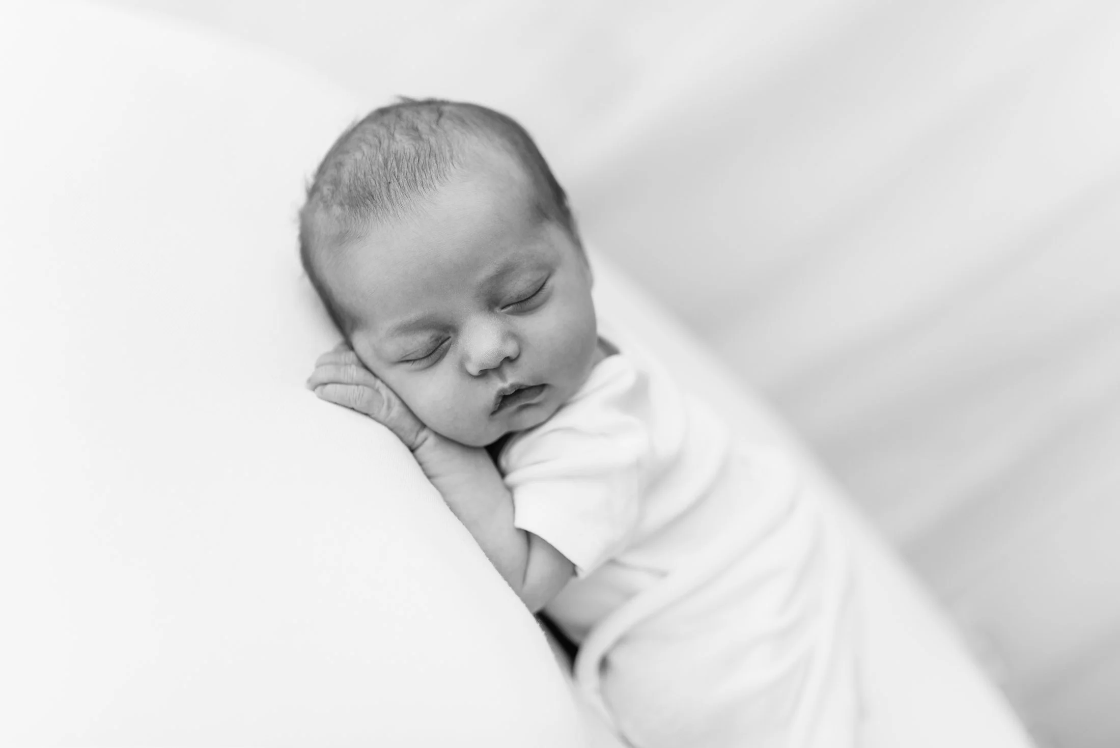 natural newborn photographer Berkshire
