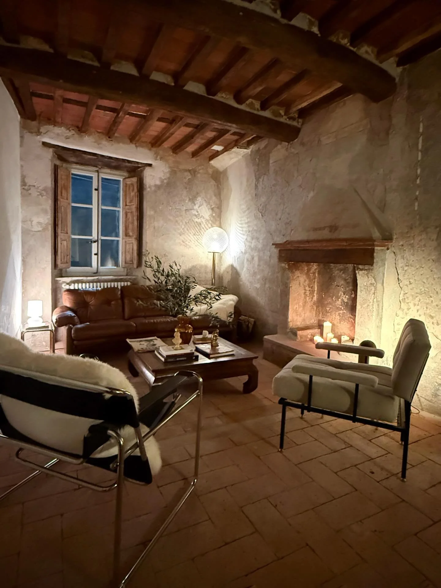 And that&rsquo;s a wrap. Closed the doors to  #casarosa for the final time this trip and with mixed emotions we&rsquo;re headed home. This was the first time being in the house for Christmas Day and what a special time it was. While we kept some of t