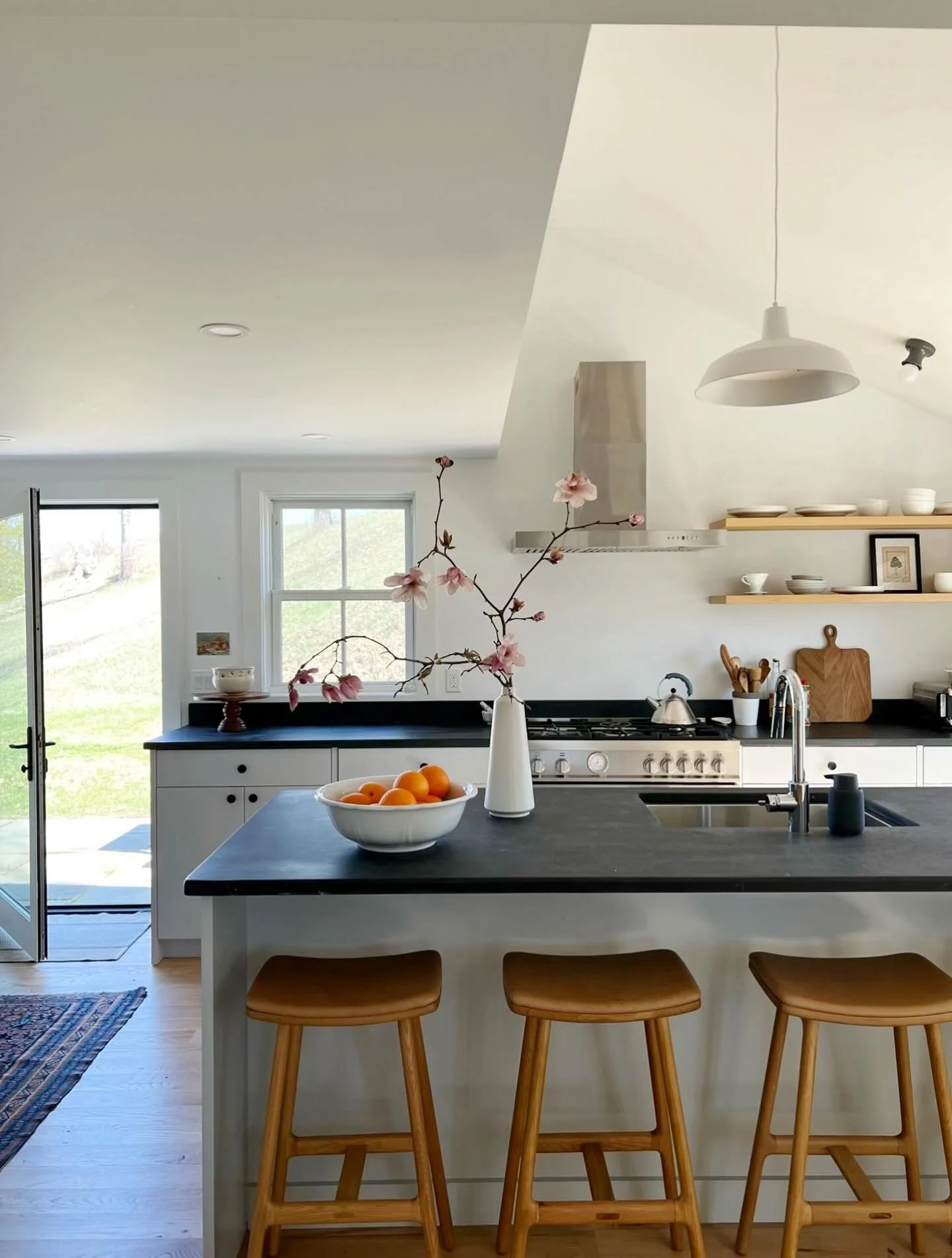 It doesn&rsquo;t feel like it quite yet, but I think later today and through the weekend we might get some doors wide open kind of days! Headed up to the Norfolk Antique this morning to meet with my client who is here from out west, and then at the e