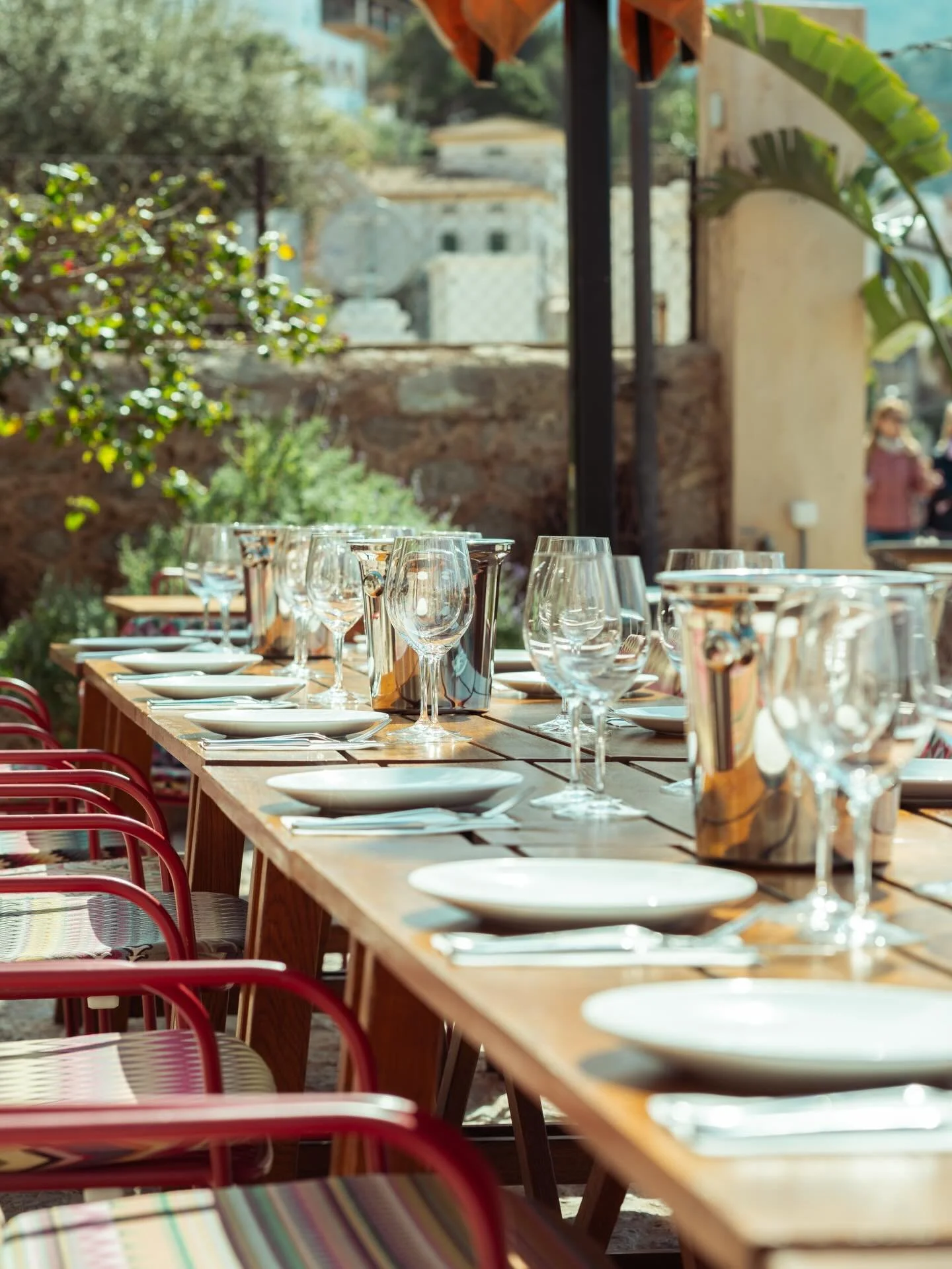 El pasado lunes 23 tuvimos el placer de acoger un evento privado del Club del Descorche - @sinestesiasoller 🍷✨

Una experiencia pensada para disfrutar del vino desde la curiosidad y el detalle, con un formato tan sencillo como brillante: cada invita