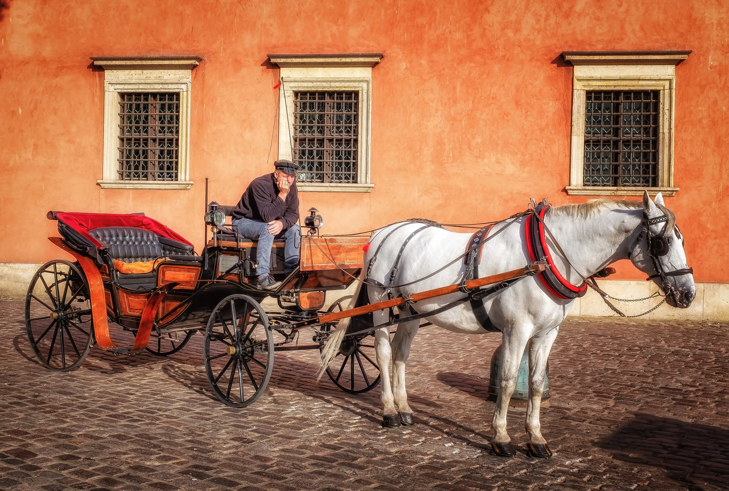 Old Town Square - Fujifilm X100T - 1/250 @ f/8, ISO200, 23mm. Shot in Warsaw, Poland.
