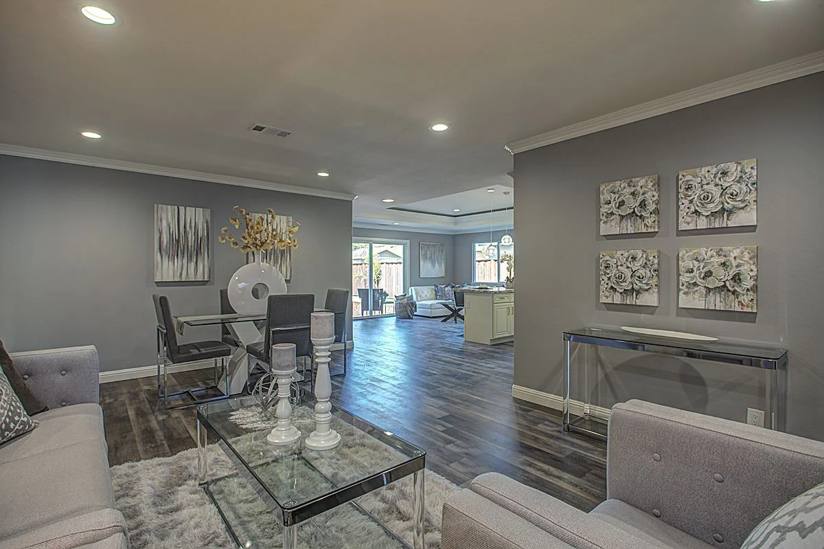 livingroom1_1200.jpg