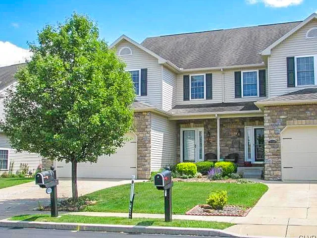 20180925-7723 Racite Rd.jpg